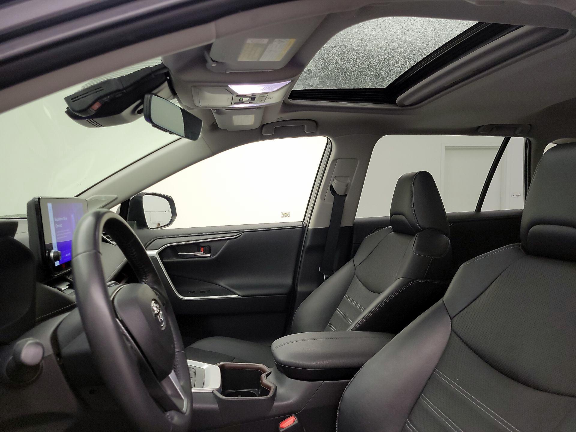 Thumbnail: 2023 Toyota RAV4 - 19