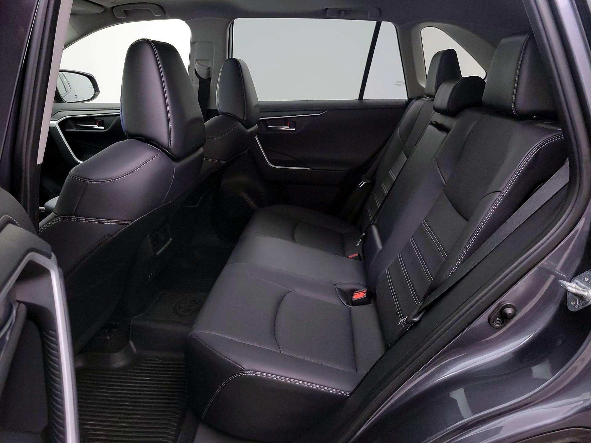 Thumbnail: 2023 Toyota RAV4 - 20