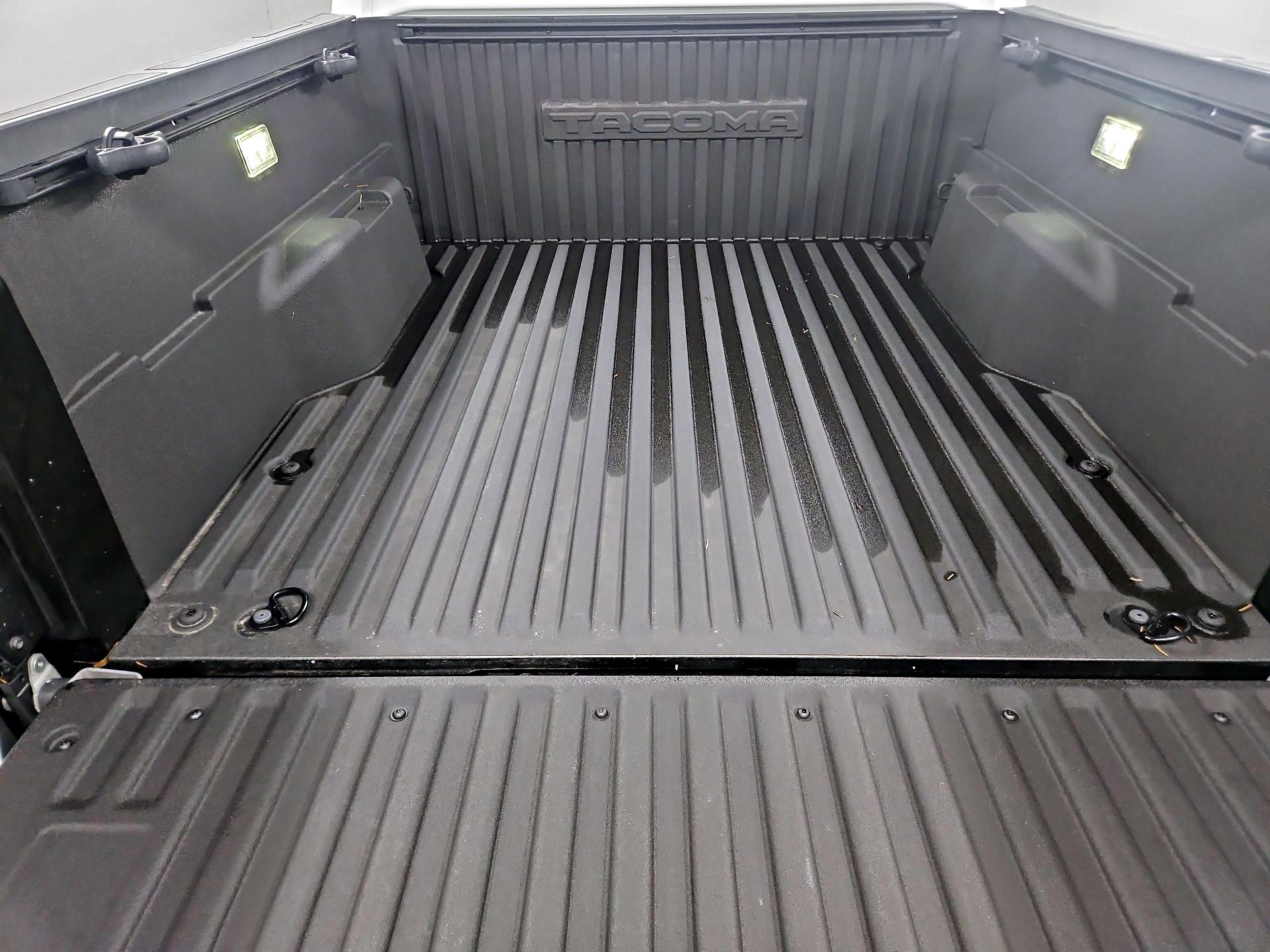 Thumbnail: 2024 Toyota Tacoma - 20