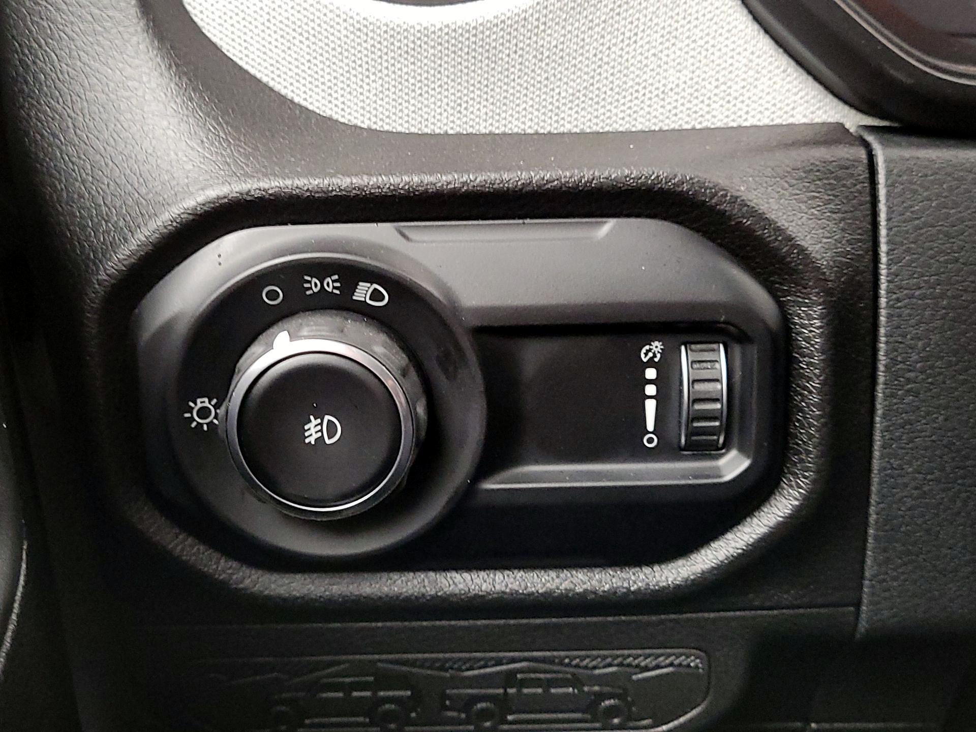 Thumbnail: 2025 Jeep Wrangler - 13