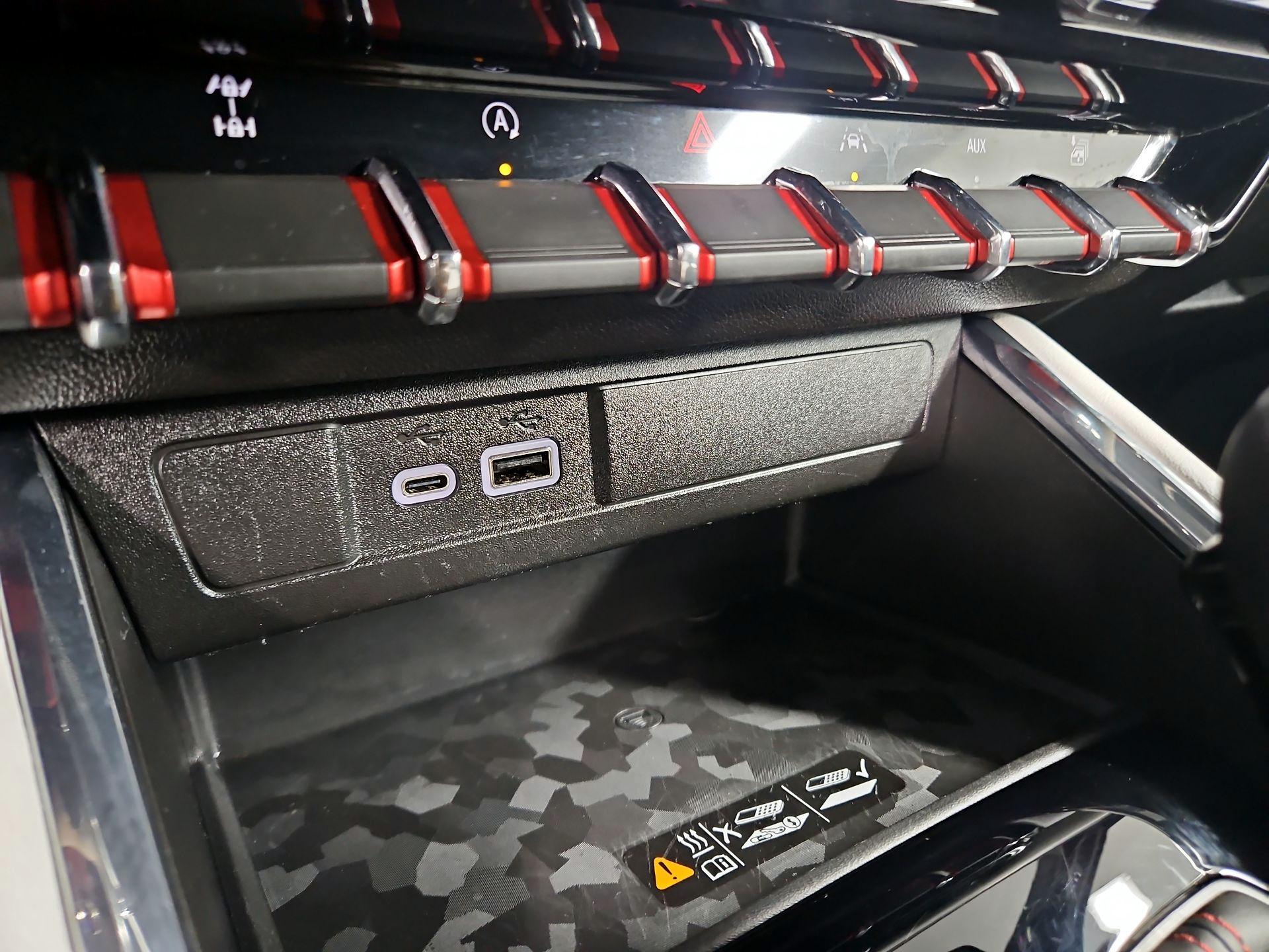 Thumbnail: 2023 GMC Canyon - 18