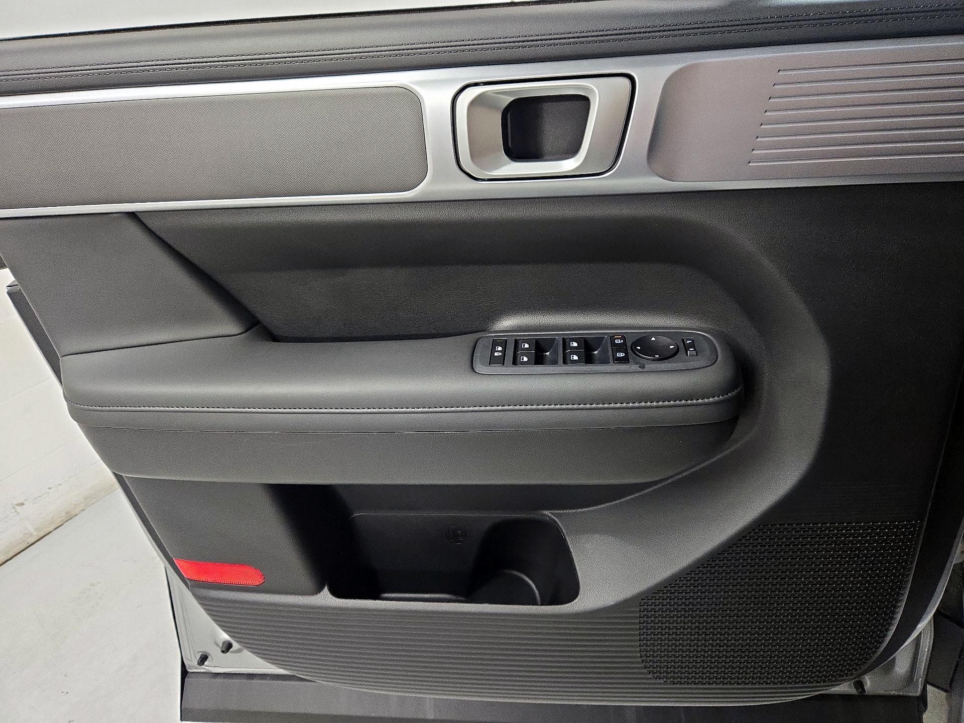 Thumbnail: 2025 Hyundai Santa Fe - 12