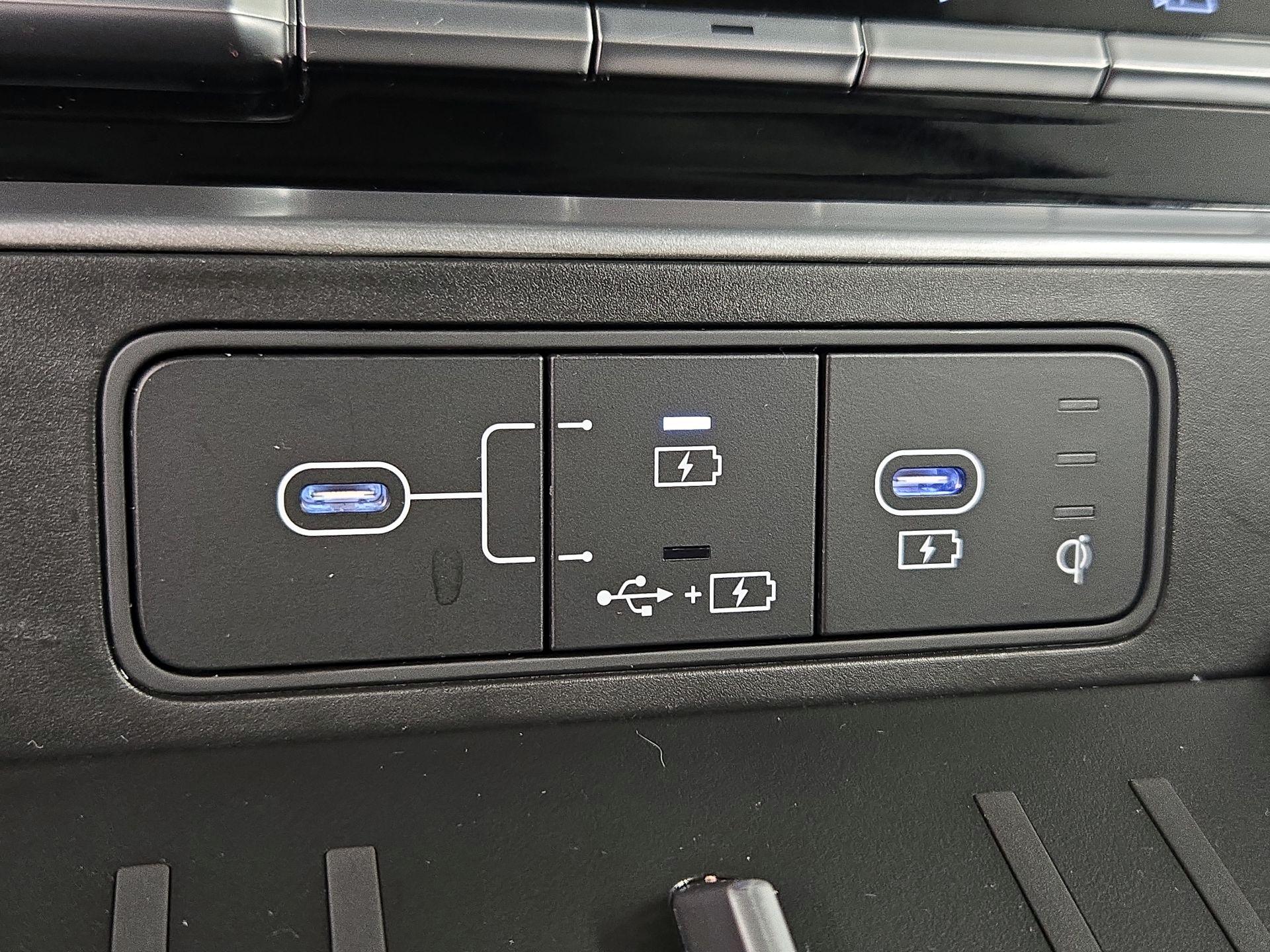 Thumbnail: 2025 Hyundai Santa Fe - 18