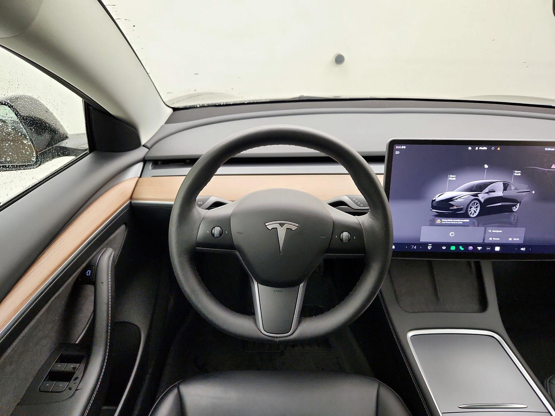 Thumbnail: 2023 Tesla Model 3 - 10