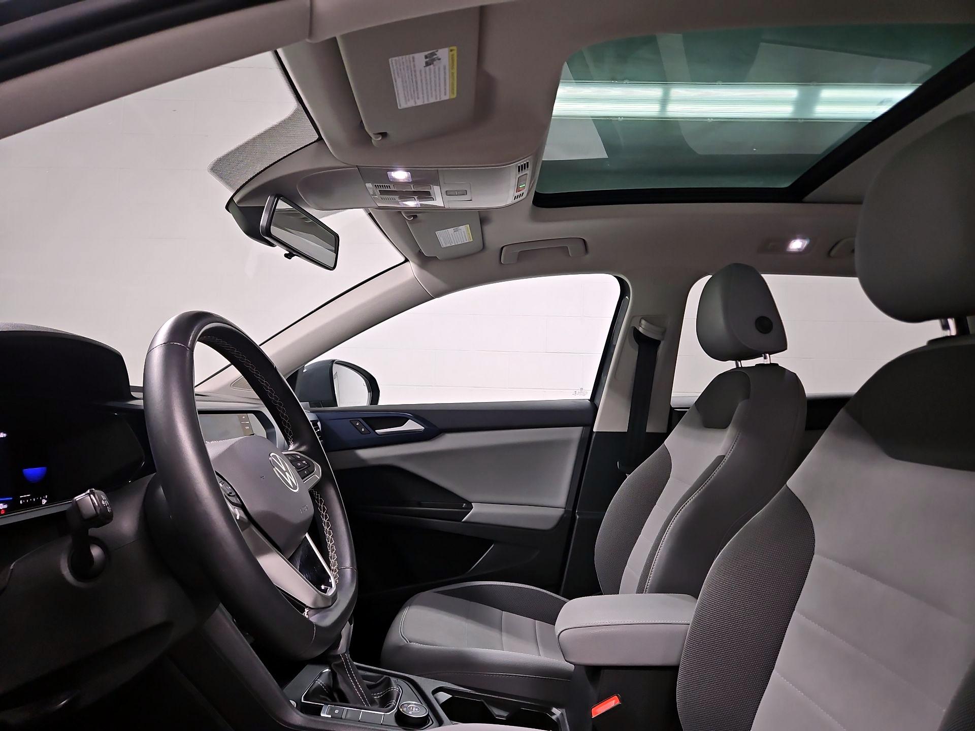 Thumbnail: 2022 Volkswagen Taos - 19