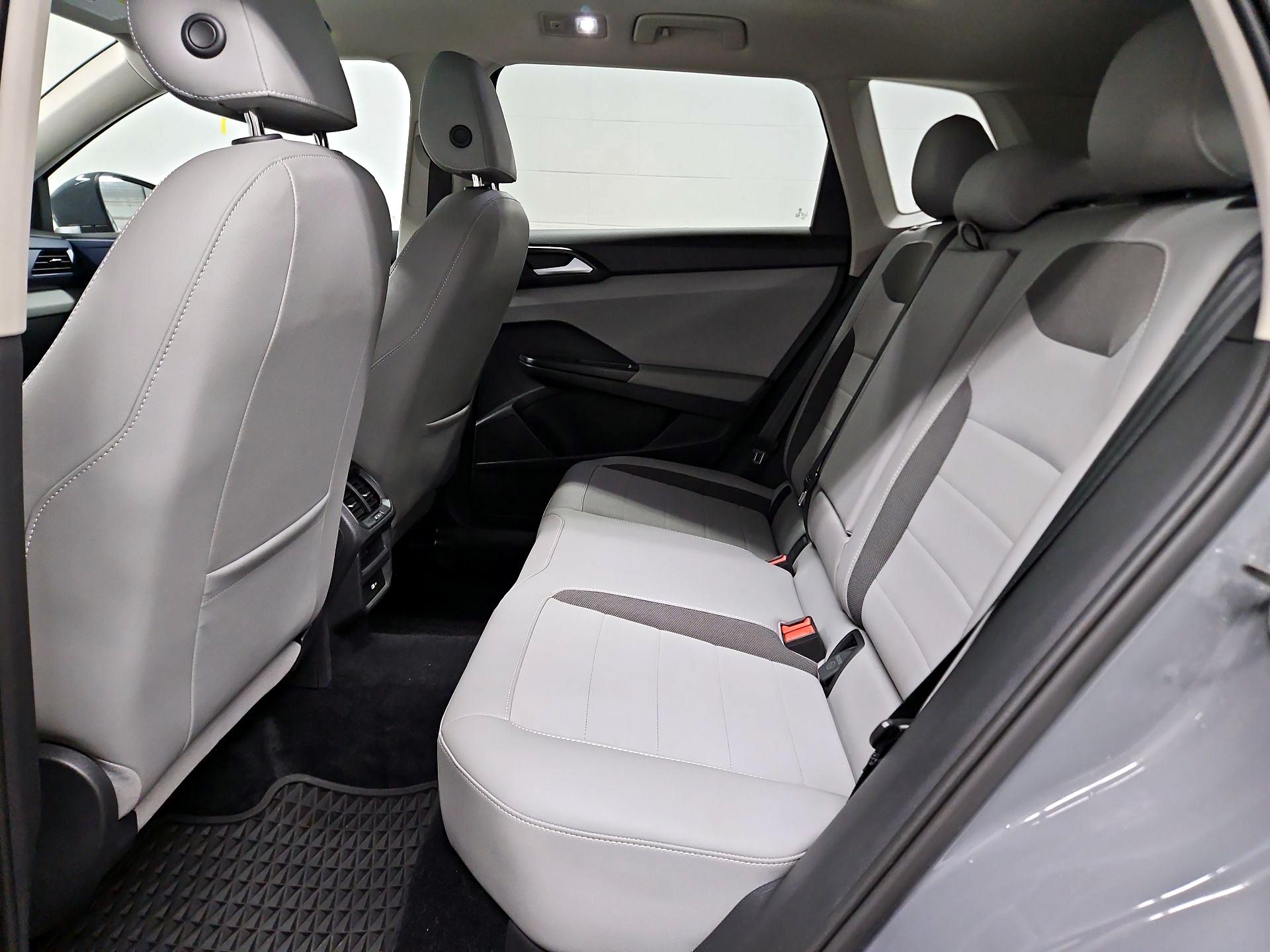 Thumbnail: 2022 Volkswagen Taos - 20