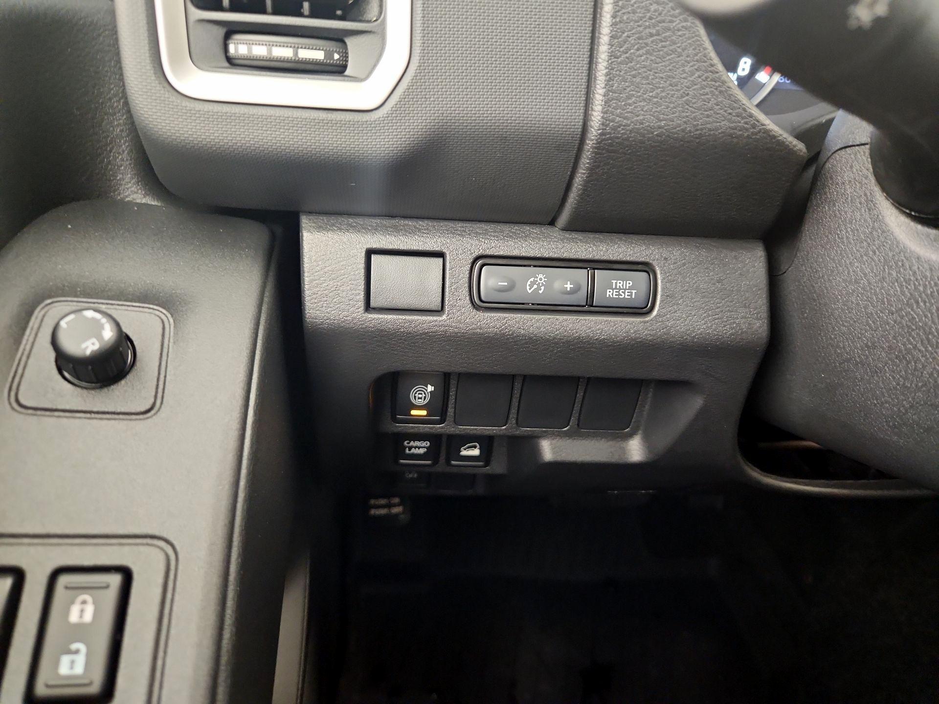 Thumbnail: 2024 Nissan Frontier - 13