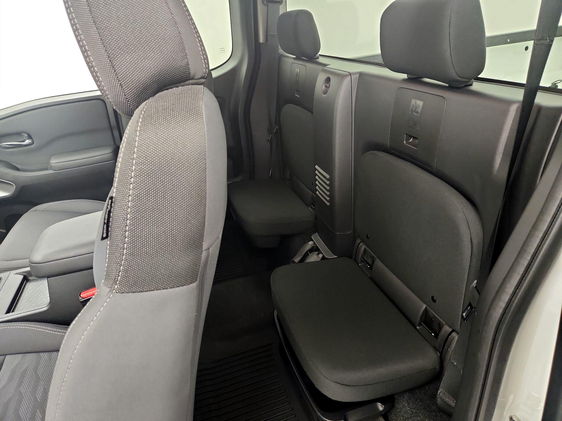 Thumbnail: 2024 Nissan Frontier - 19