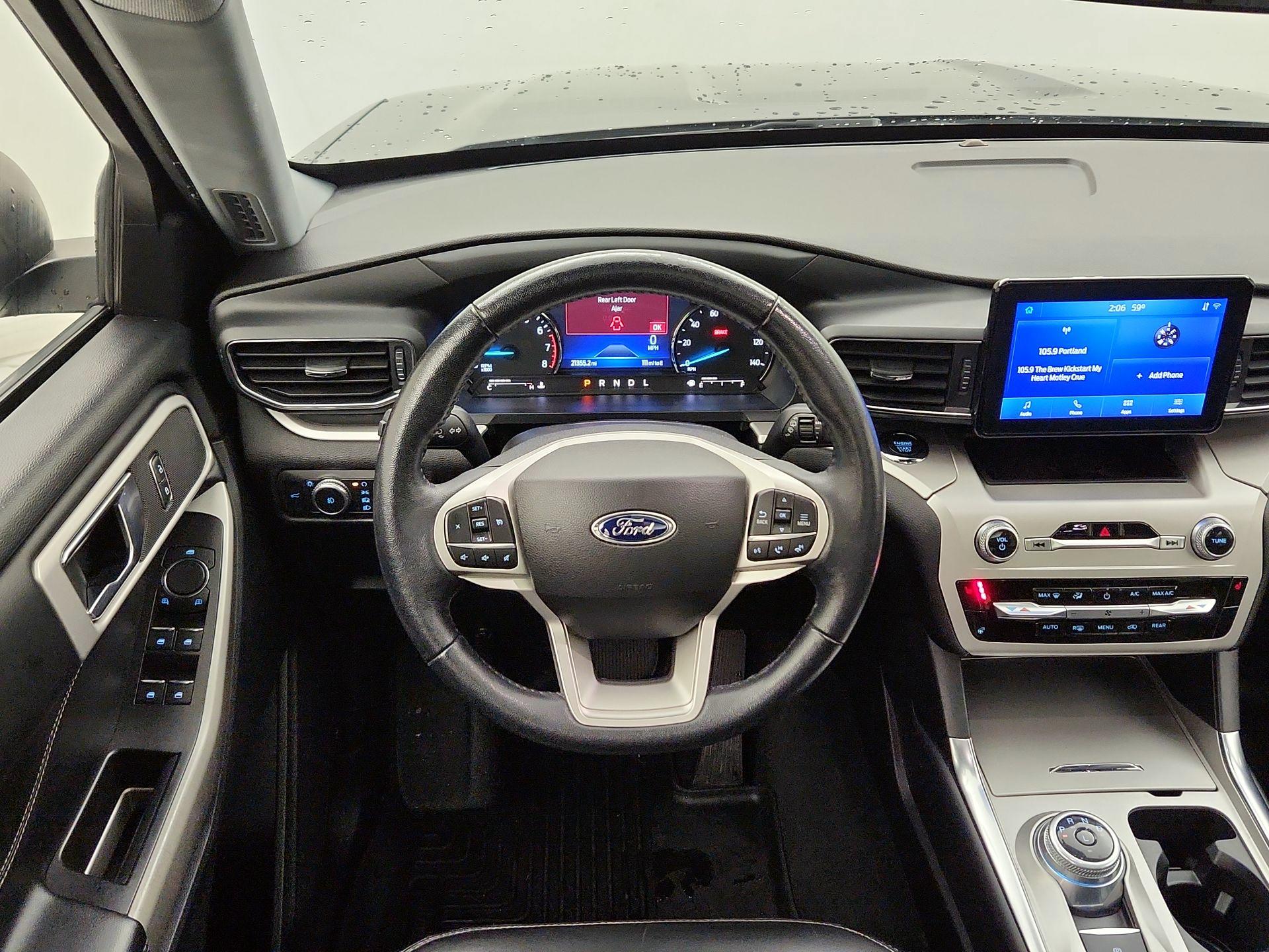 Thumbnail: 2022 Ford Explorer - 10