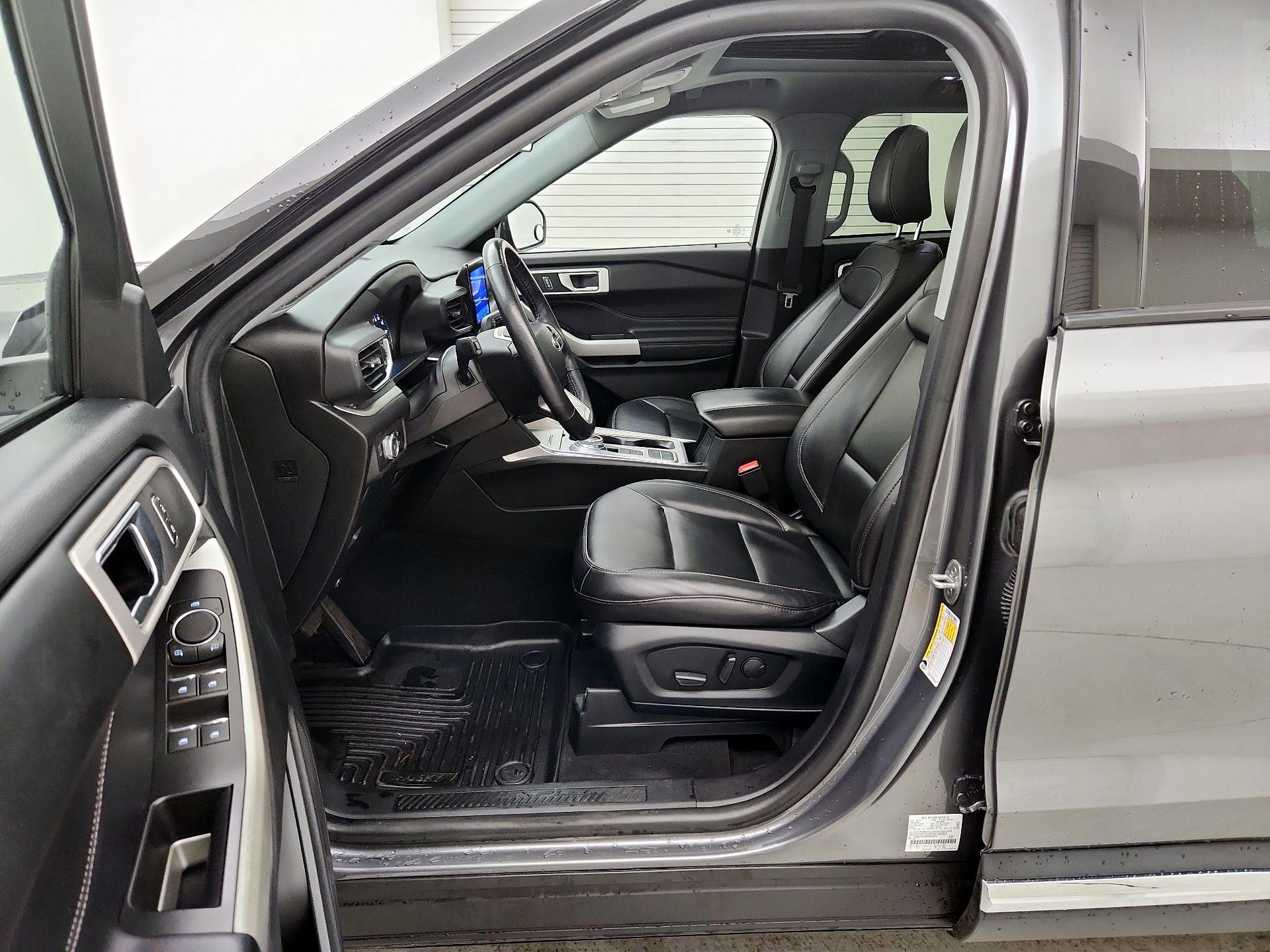 Thumbnail: 2022 Ford Explorer - 11