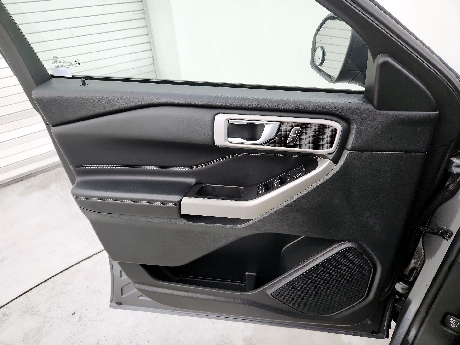 Thumbnail: 2022 Ford Explorer - 12