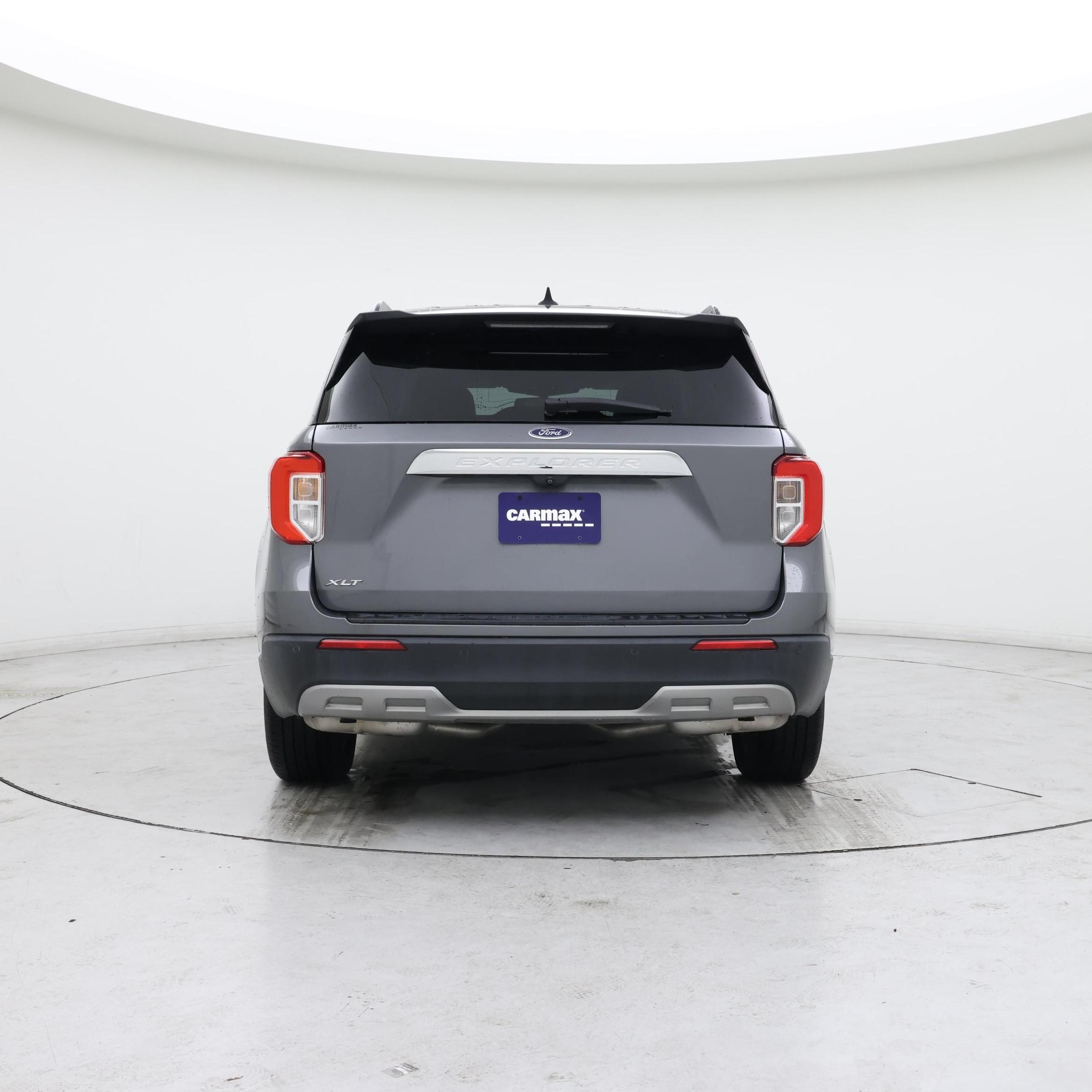 Thumbnail: 2022 Ford Explorer - 6