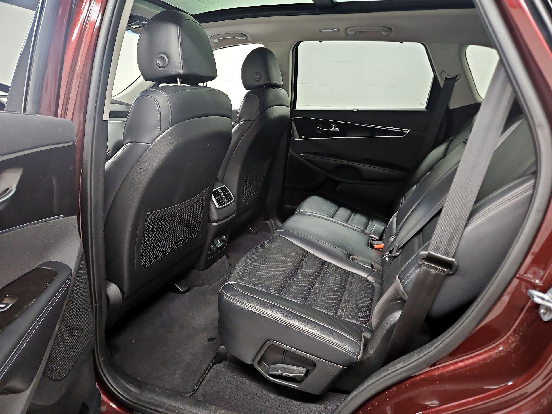 Thumbnail: 2018 Kia Sorento - 20