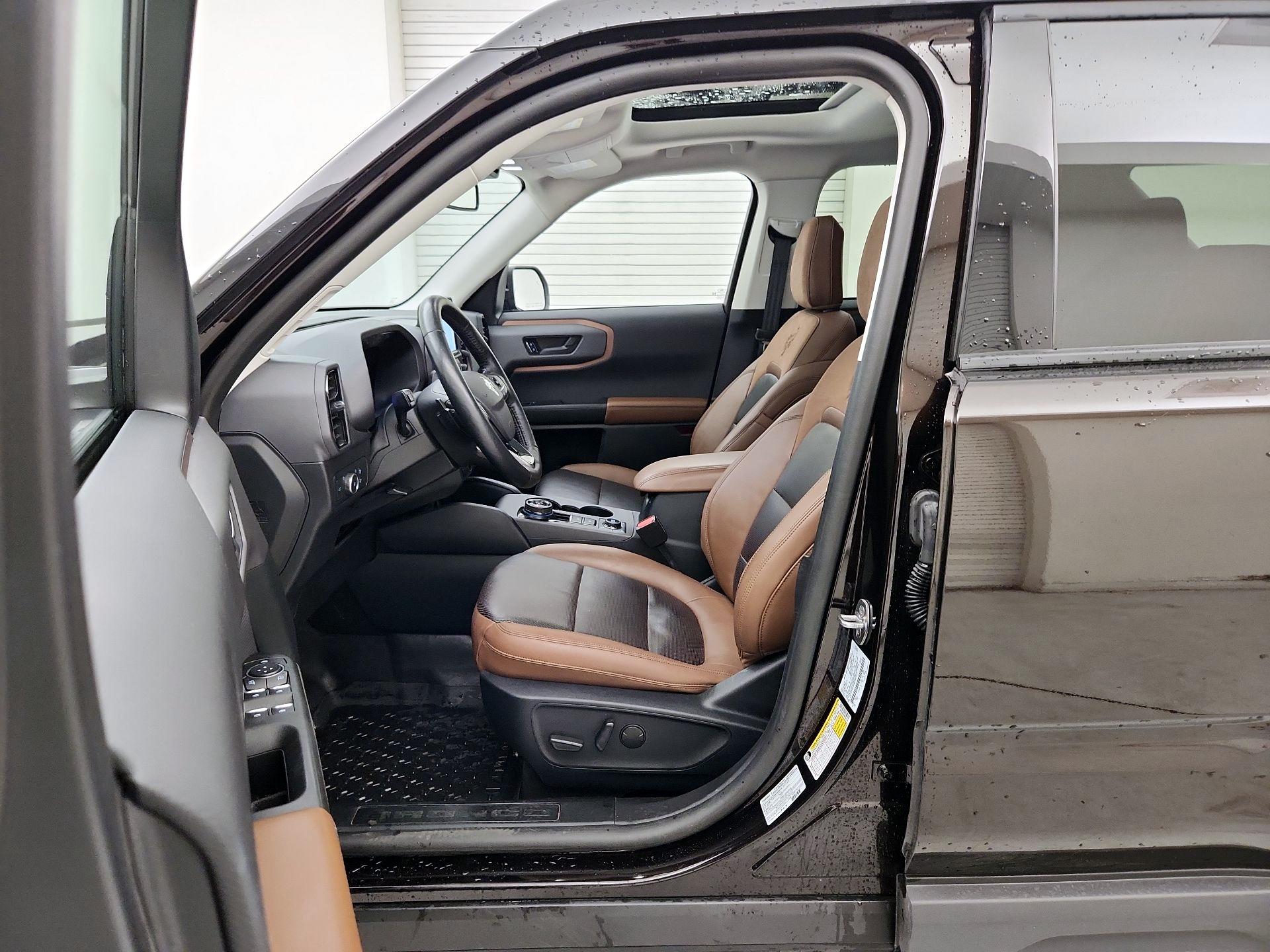 Thumbnail: 2021 Ford Bronco Sport - 11