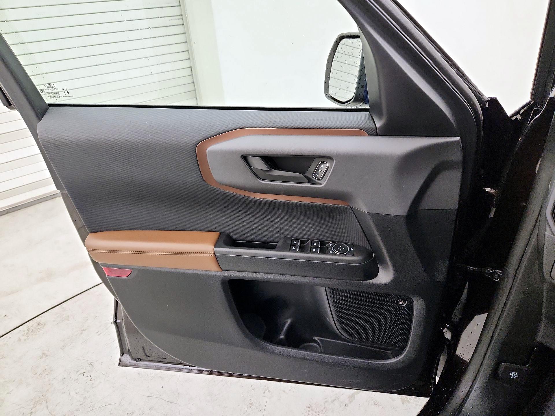 Thumbnail: 2021 Ford Bronco Sport - 12