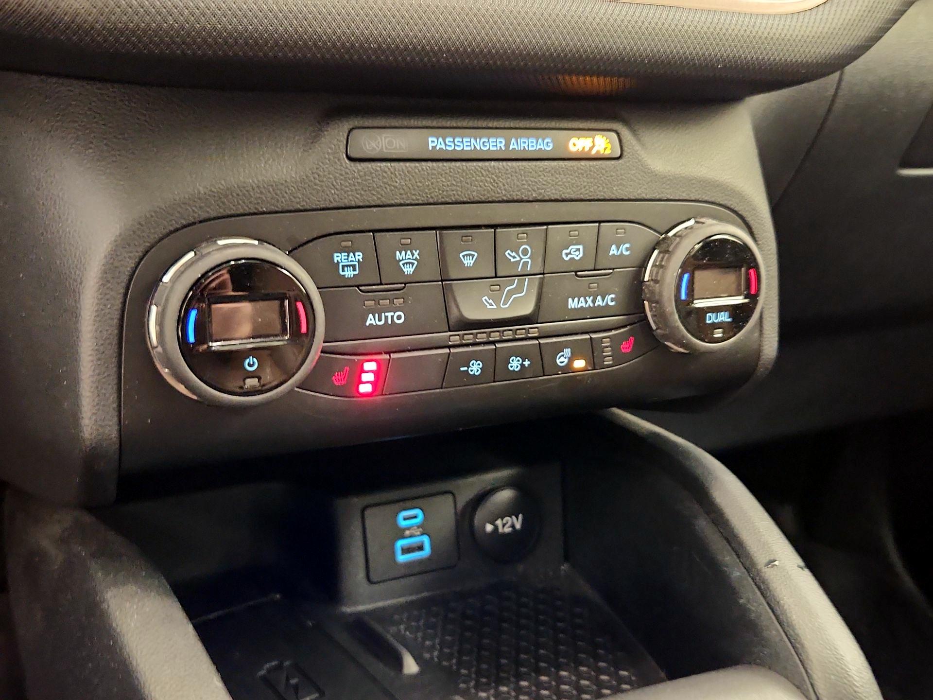 Thumbnail: 2021 Ford Bronco Sport - 17