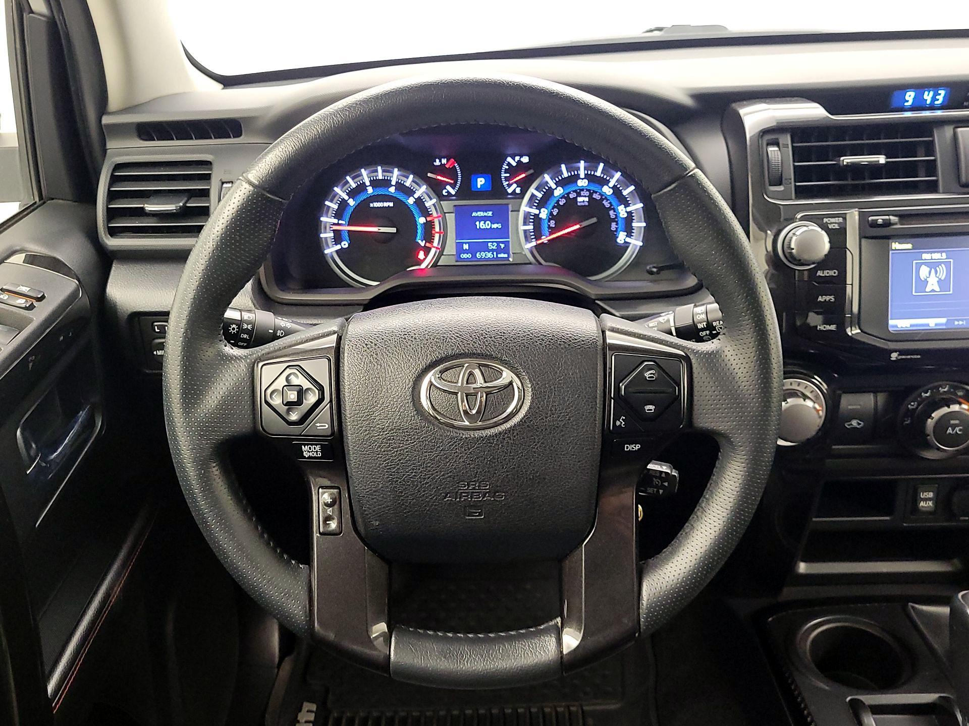 Thumbnail: 2017 Toyota 4Runner - 10