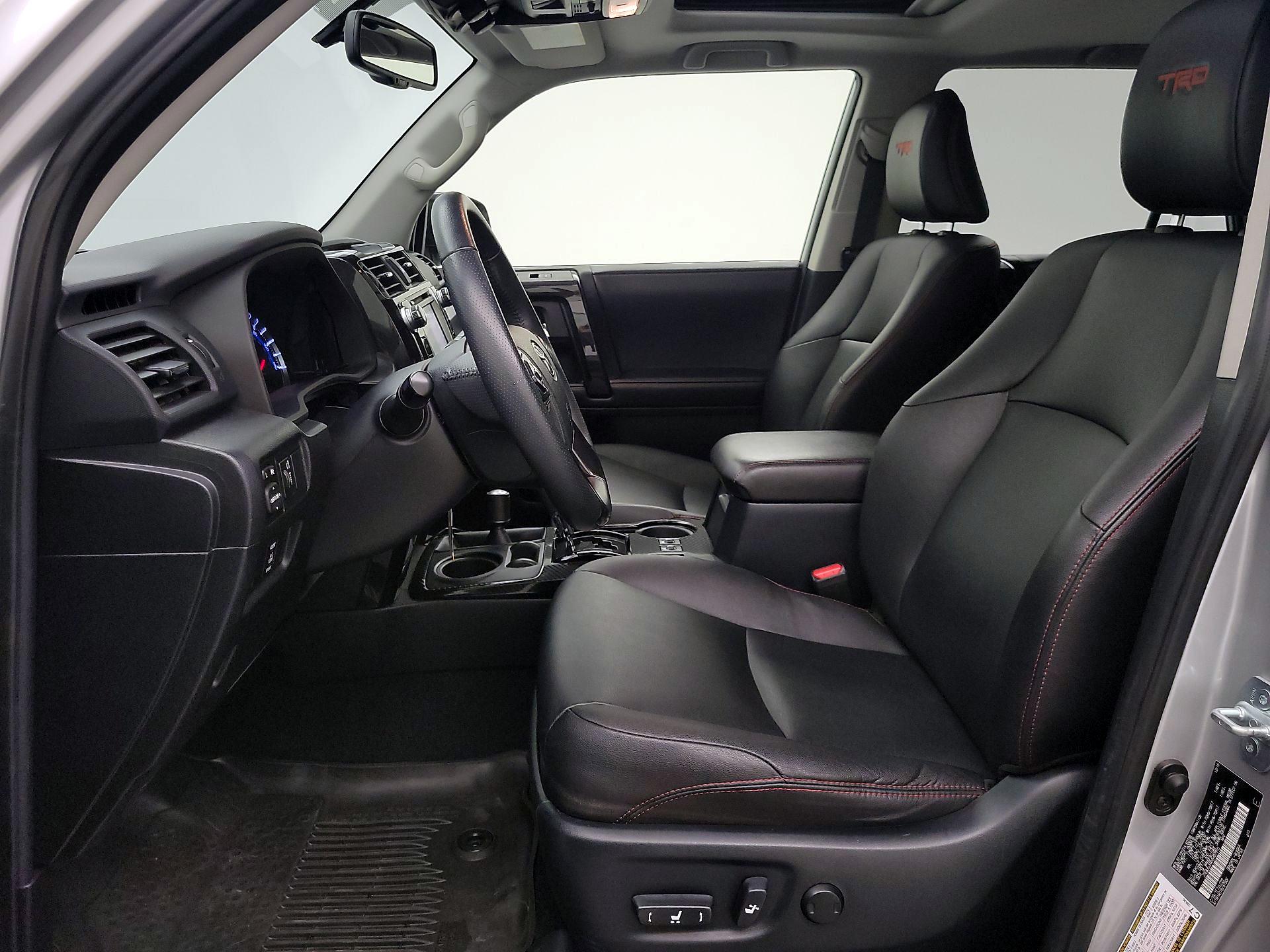 Thumbnail: 2017 Toyota 4Runner - 11