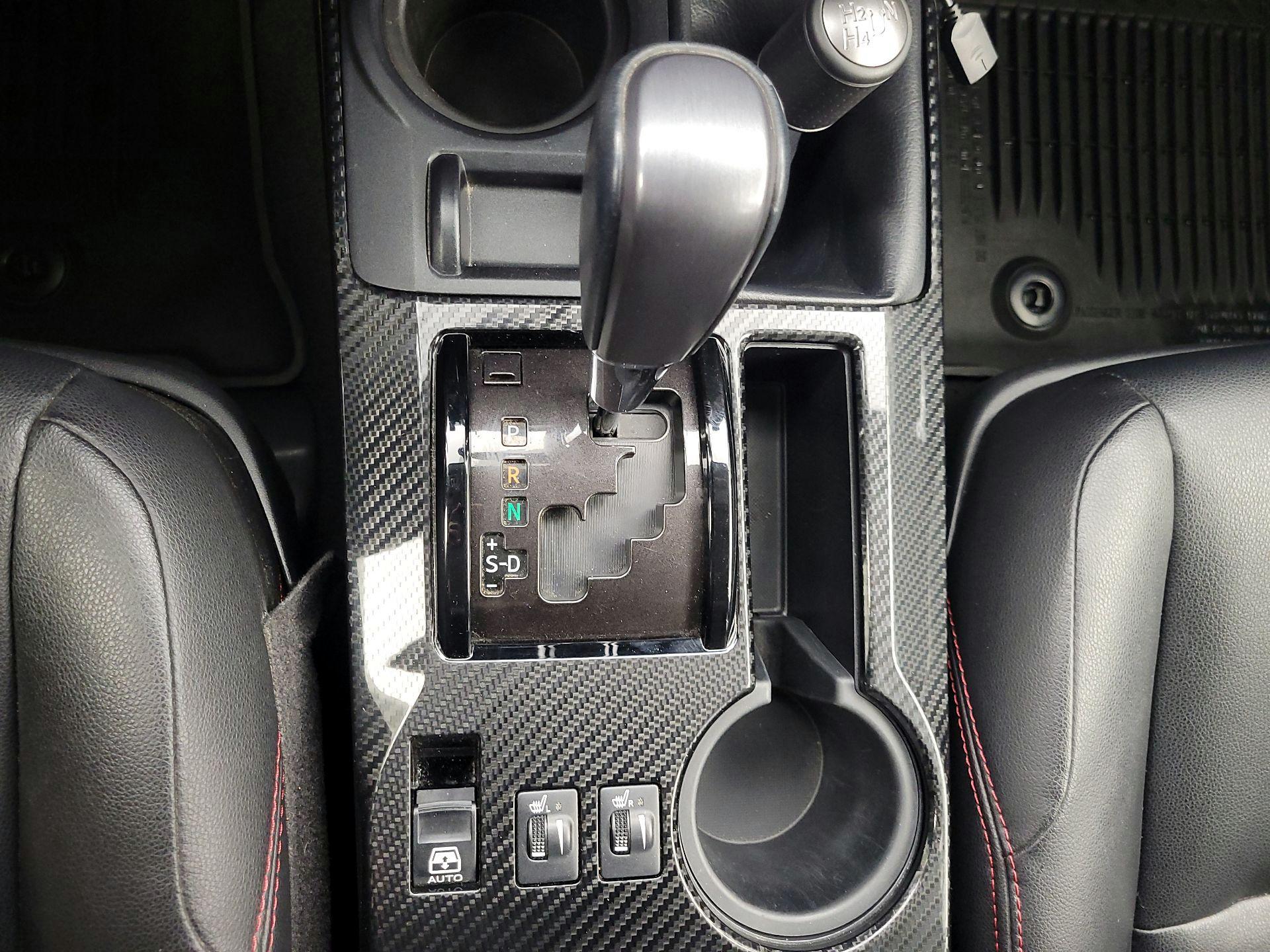 Thumbnail: 2017 Toyota 4Runner - 18