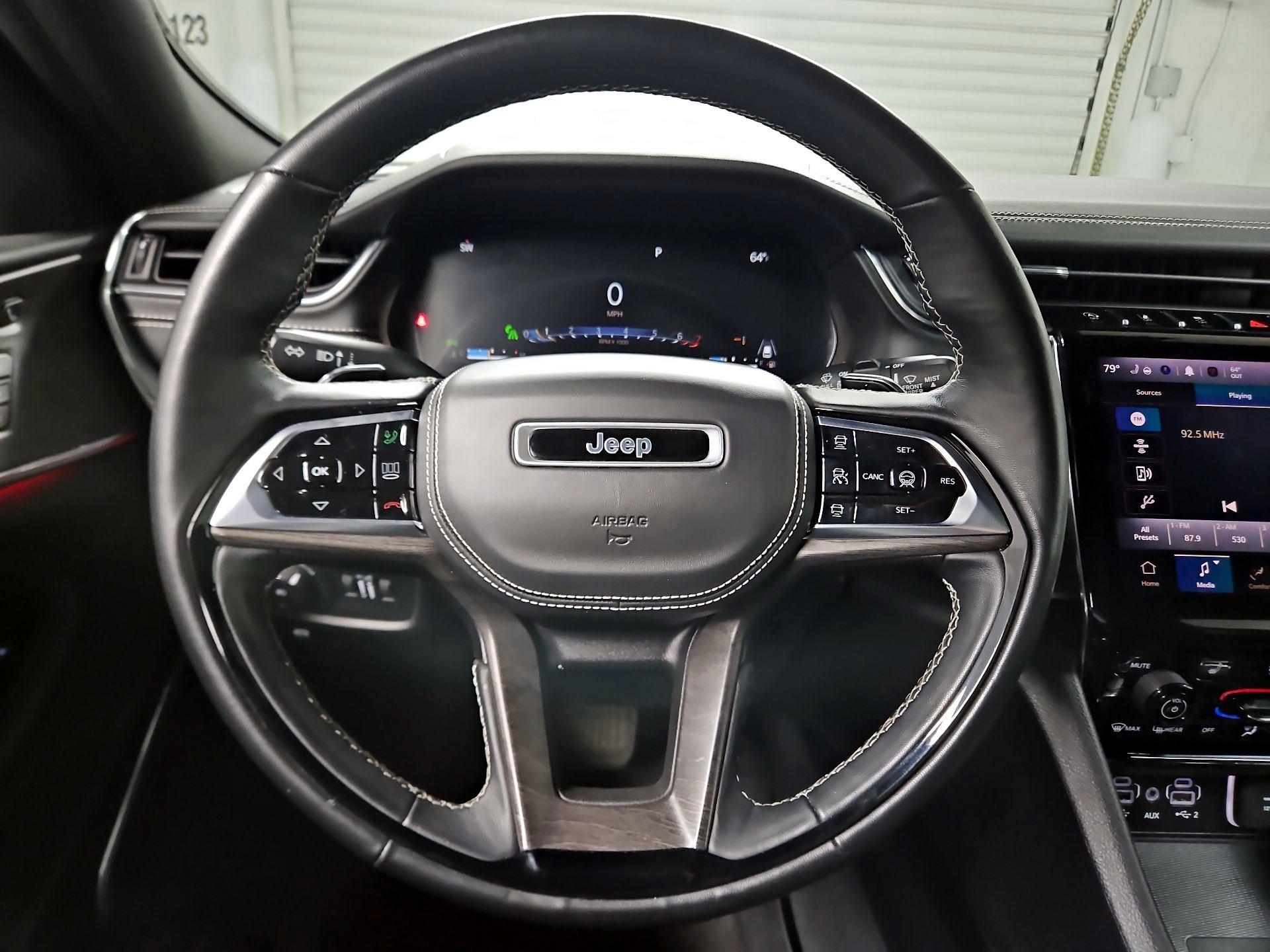 Thumbnail: 2023 Jeep Grand Cherokee L - 10