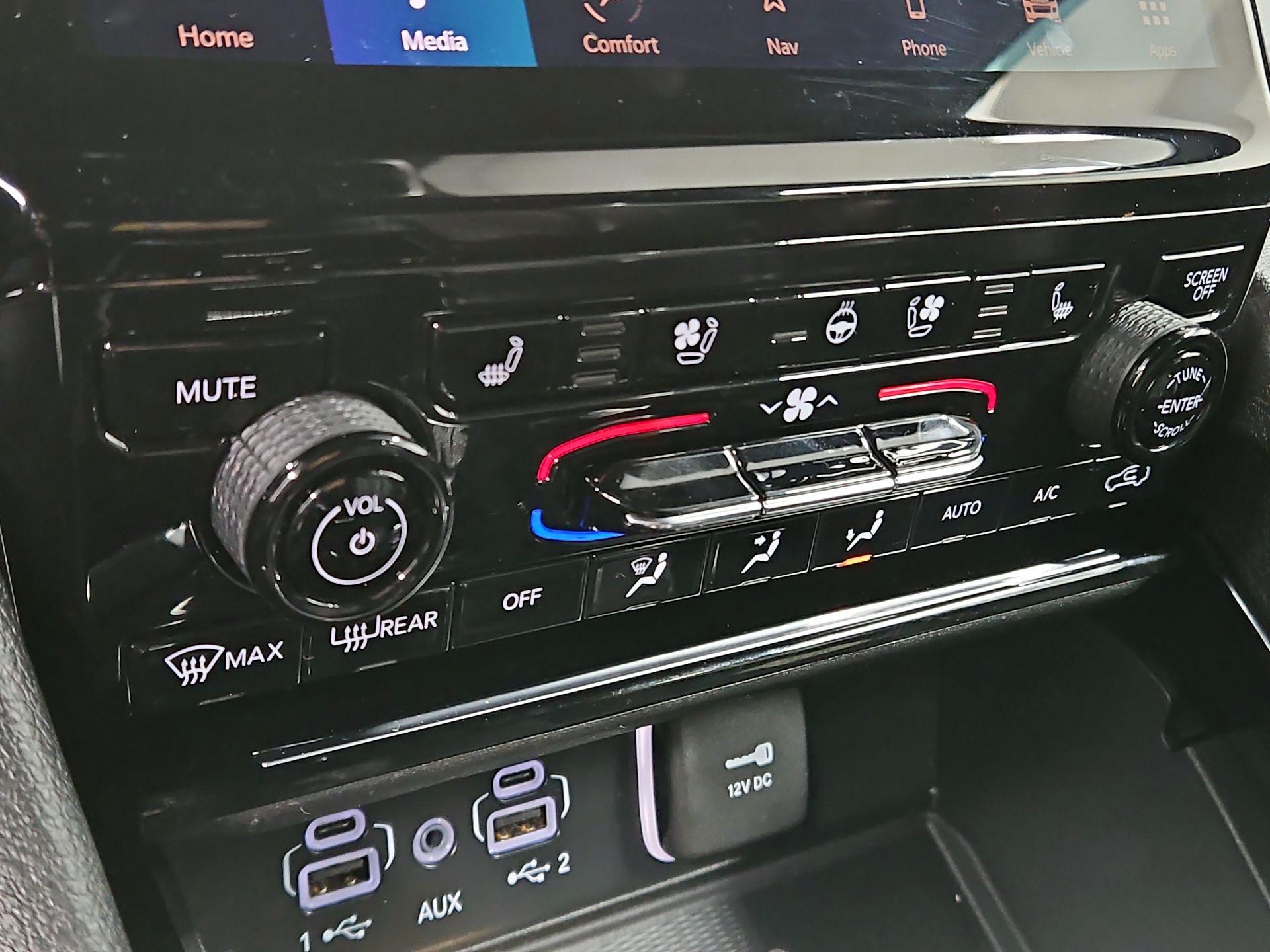 Thumbnail: 2023 Jeep Grand Cherokee L - 17