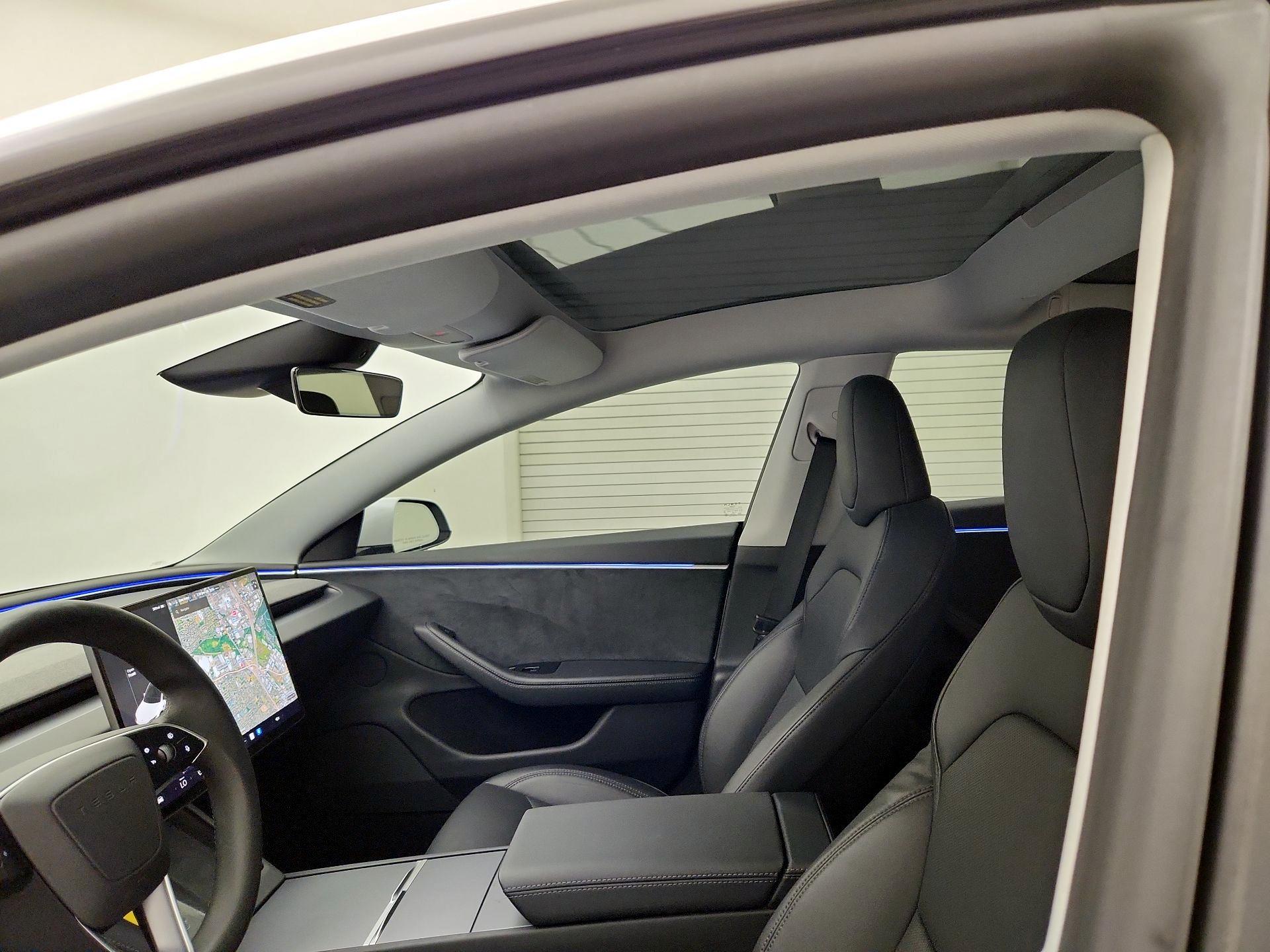 Thumbnail: 2024 Tesla Model 3 - 18