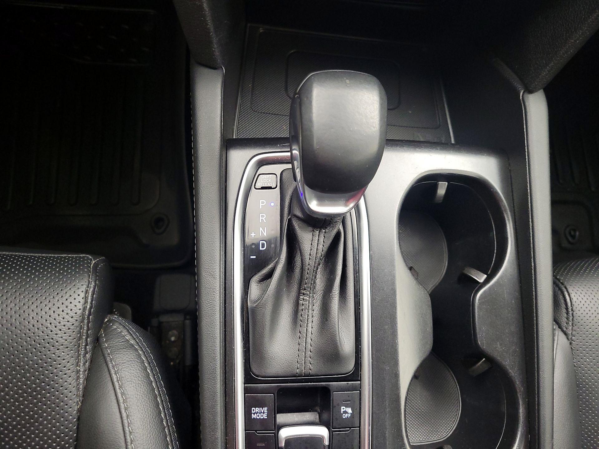 Thumbnail: 2020 Hyundai Santa Fe - 18