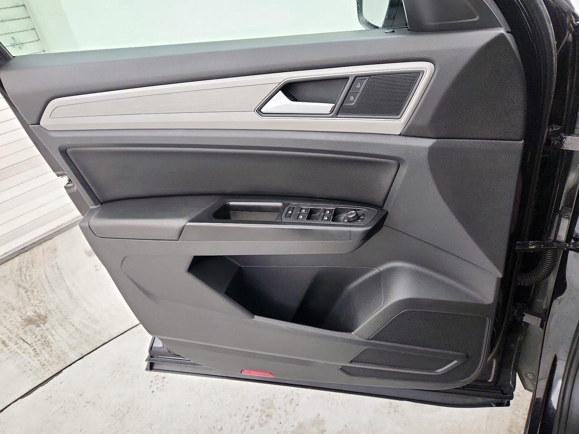 Thumbnail: 2019 Volkswagen Atlas - 12