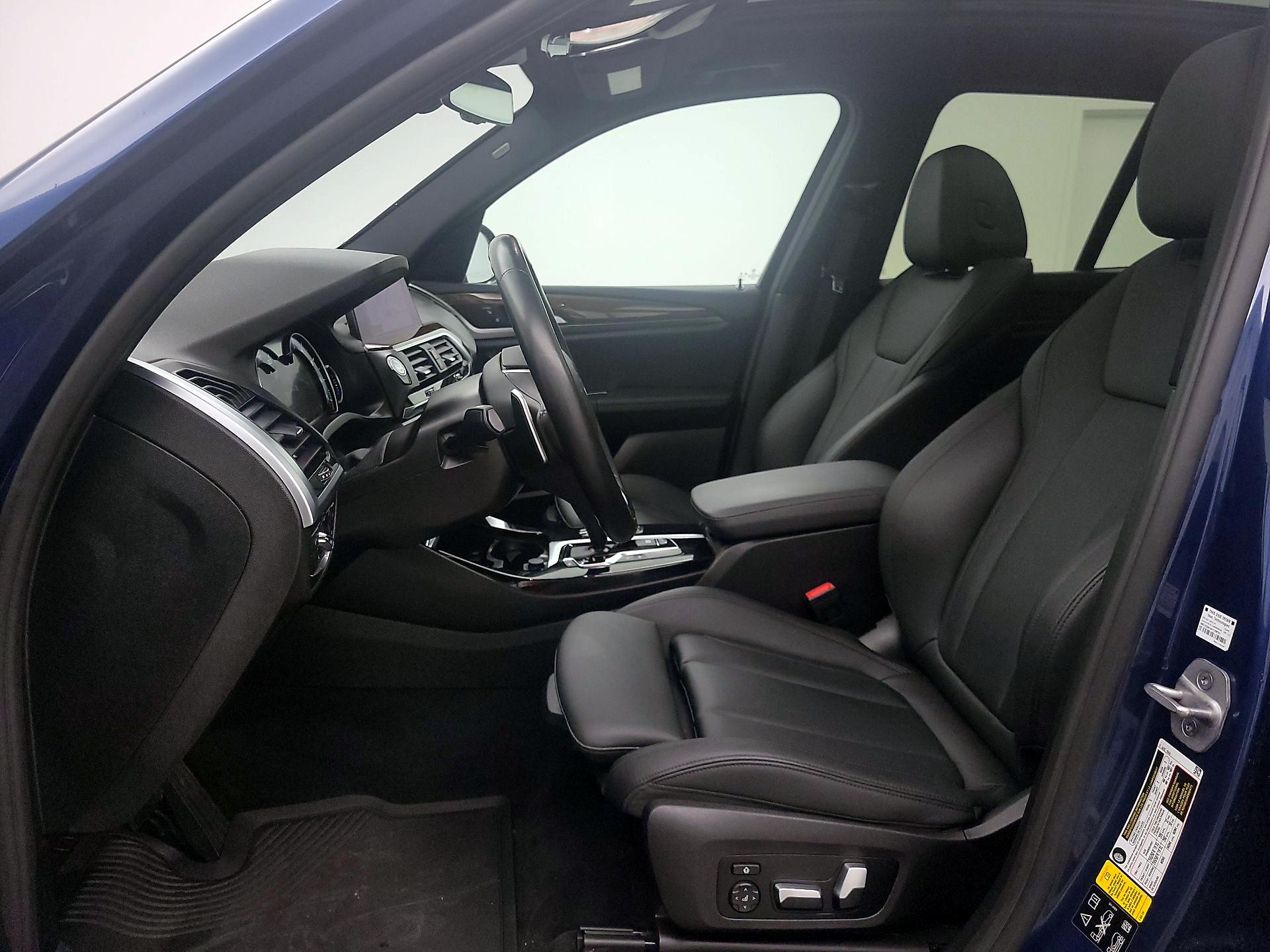 Thumbnail: 2021 BMW X3 - 11