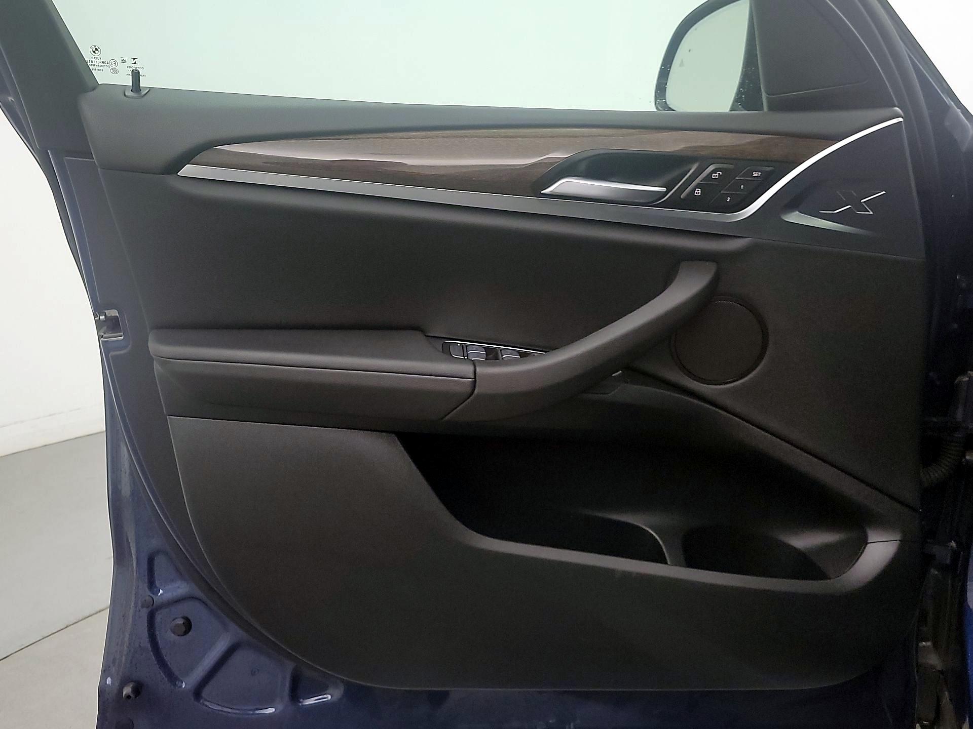 Thumbnail: 2021 BMW X3 - 12