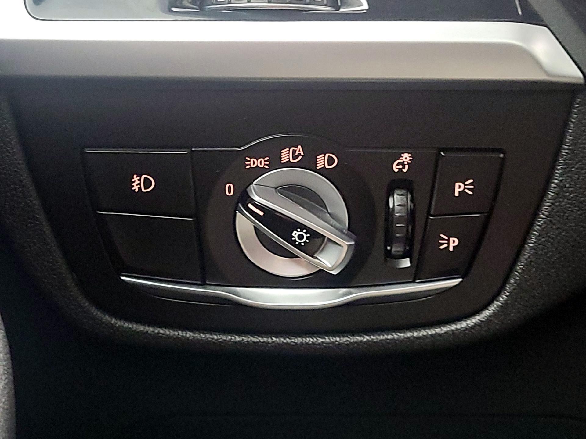 Thumbnail: 2021 BMW X3 - 13