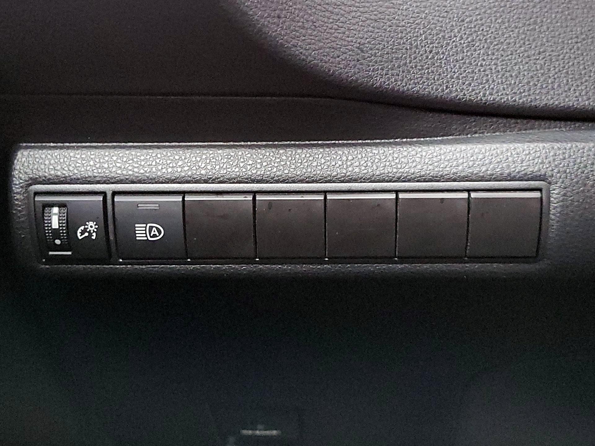 Thumbnail: 2023 Toyota Corolla - 13