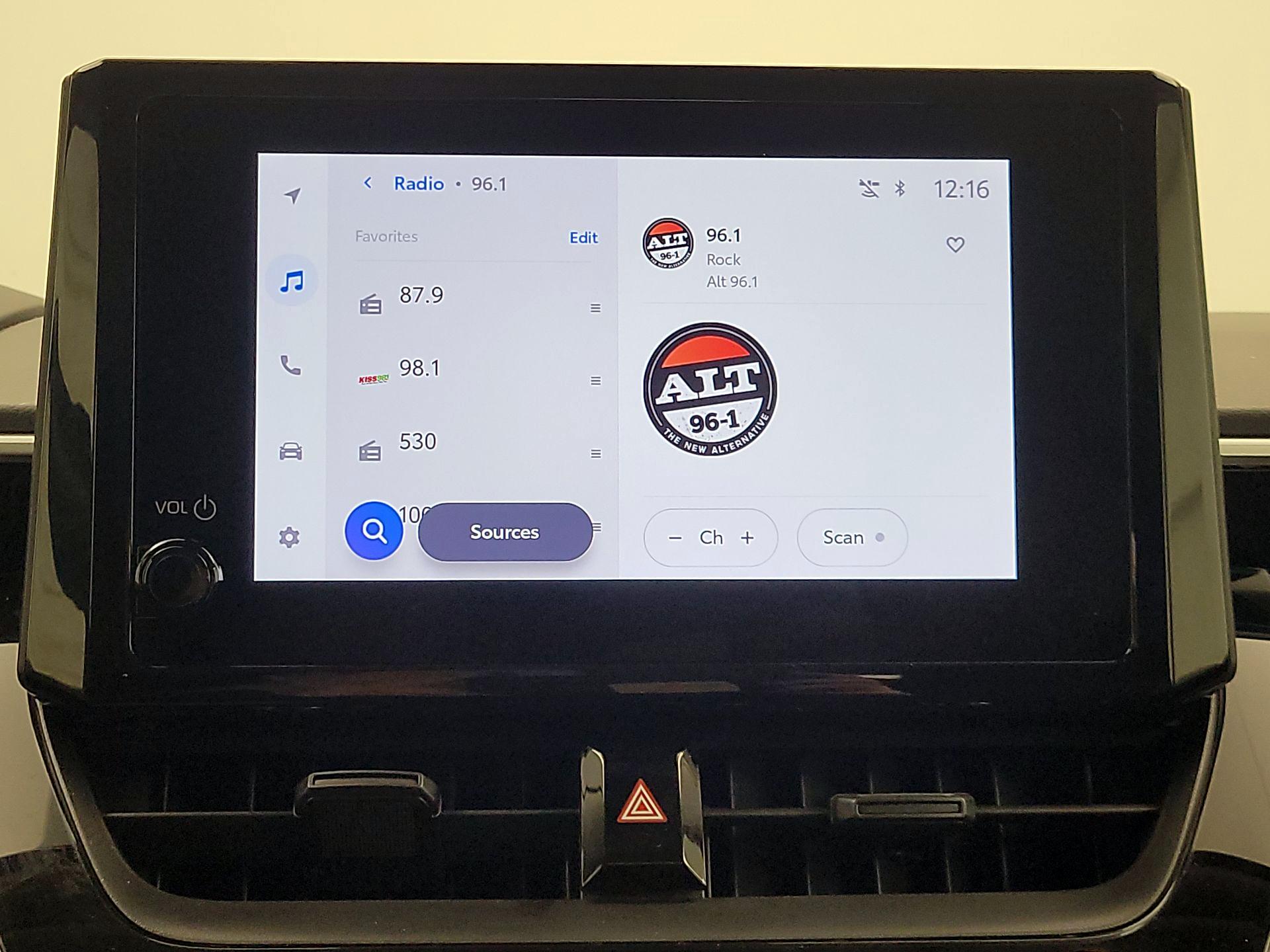 Thumbnail: 2023 Toyota Corolla - 15