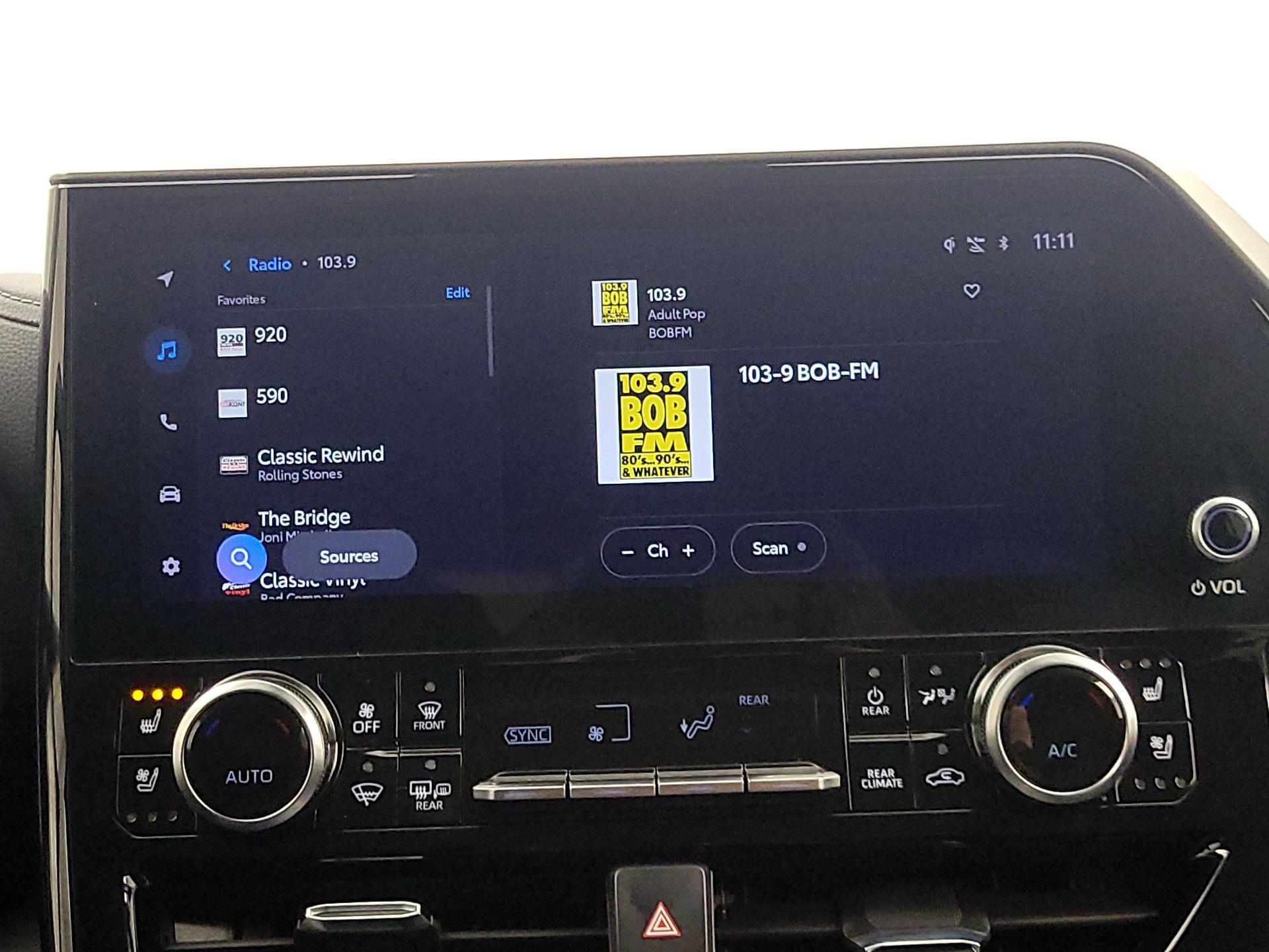 Thumbnail: 2024 Toyota Highlander - 15