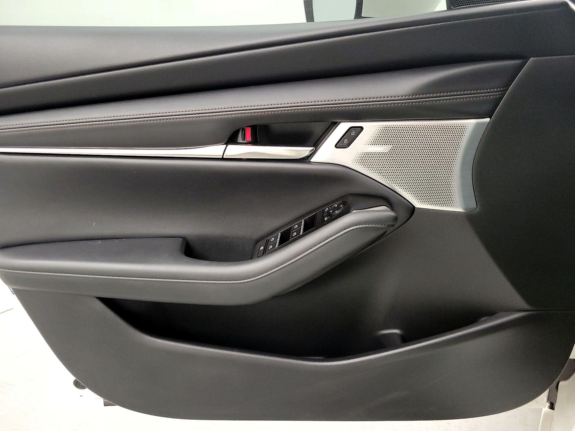 Thumbnail: 2022 Mazda Mazda3 - 12