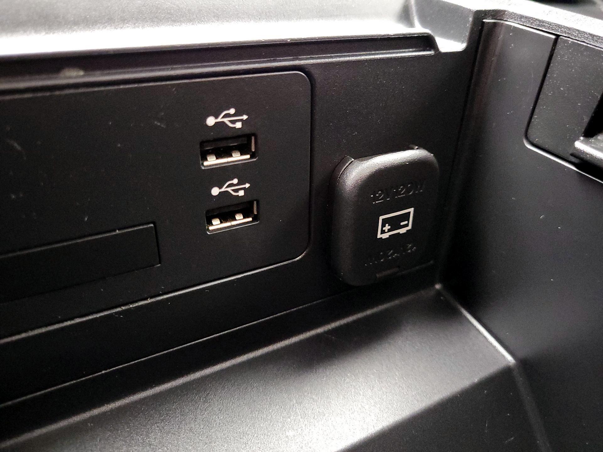 Thumbnail: 2022 Mazda Mazda3 - 19