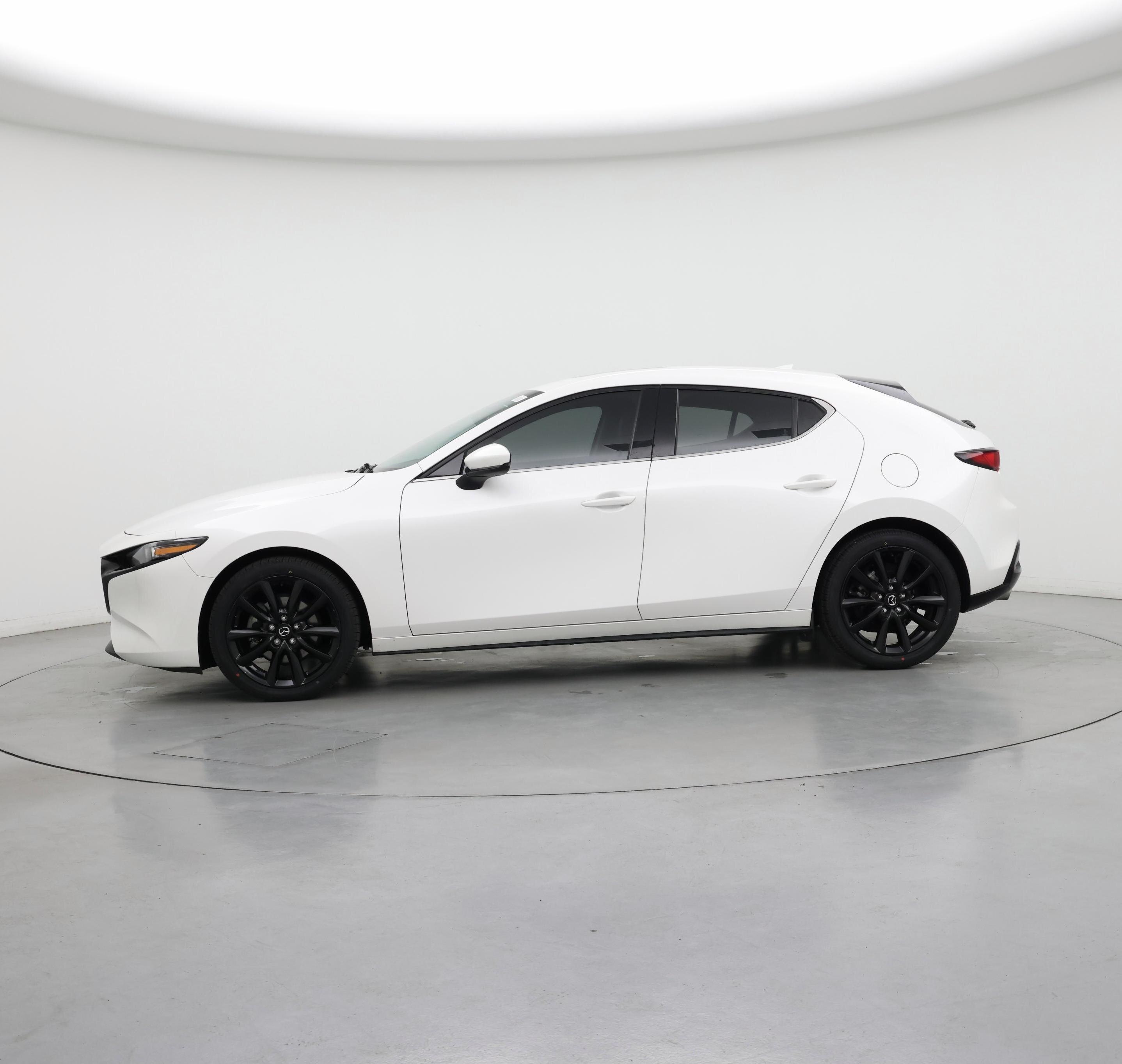 Thumbnail: 2022 Mazda Mazda3 - 3