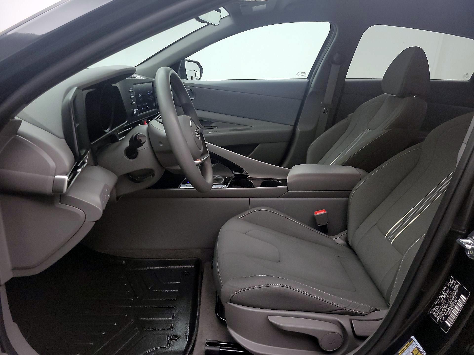 Thumbnail: 2023 Hyundai Elantra - 11