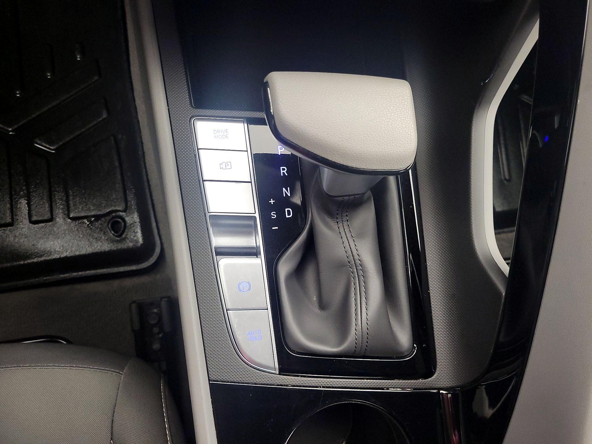 Thumbnail: 2023 Hyundai Elantra - 17