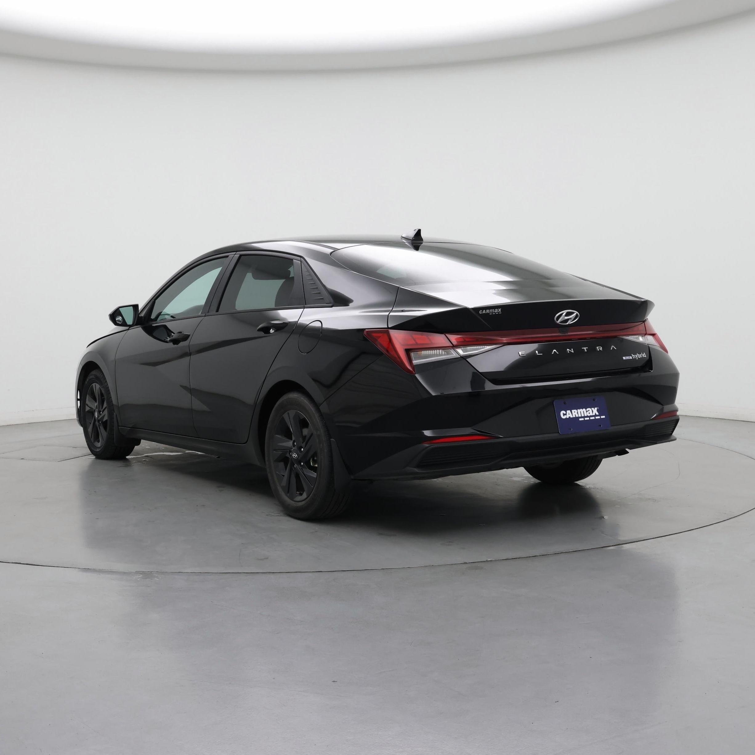 Thumbnail: 2023 Hyundai Elantra - 2