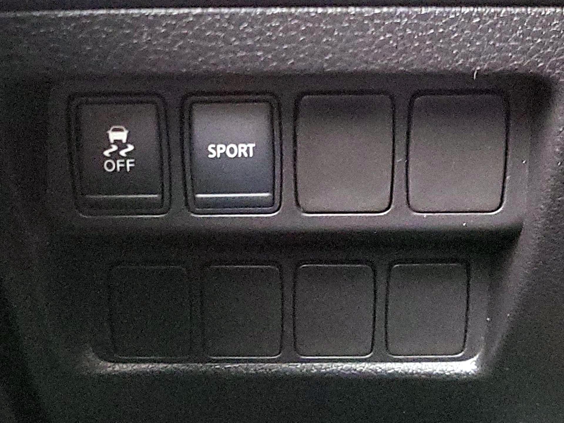 Thumbnail: 2014 Nissan Rogue - 13