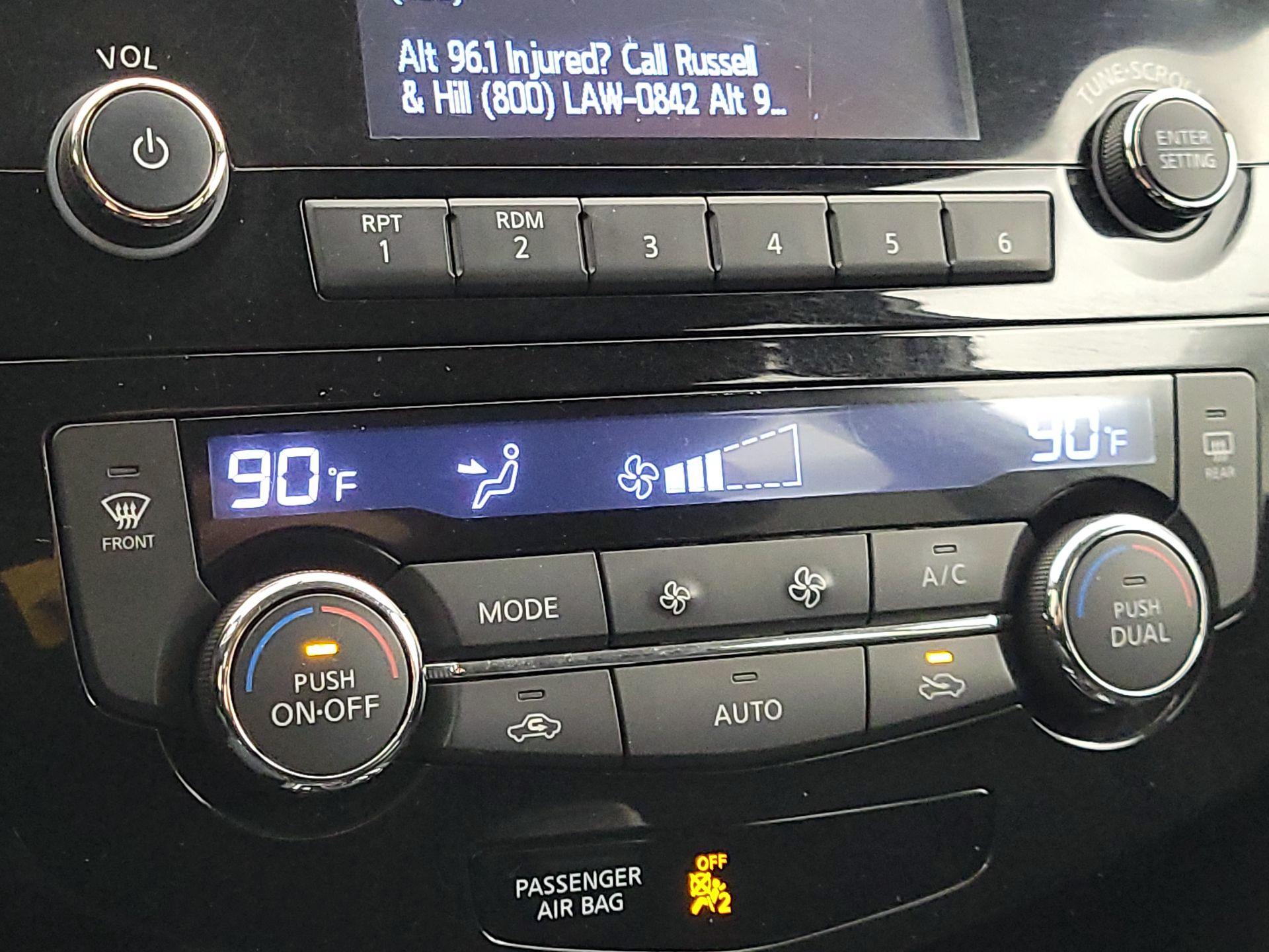 Thumbnail: 2014 Nissan Rogue - 16