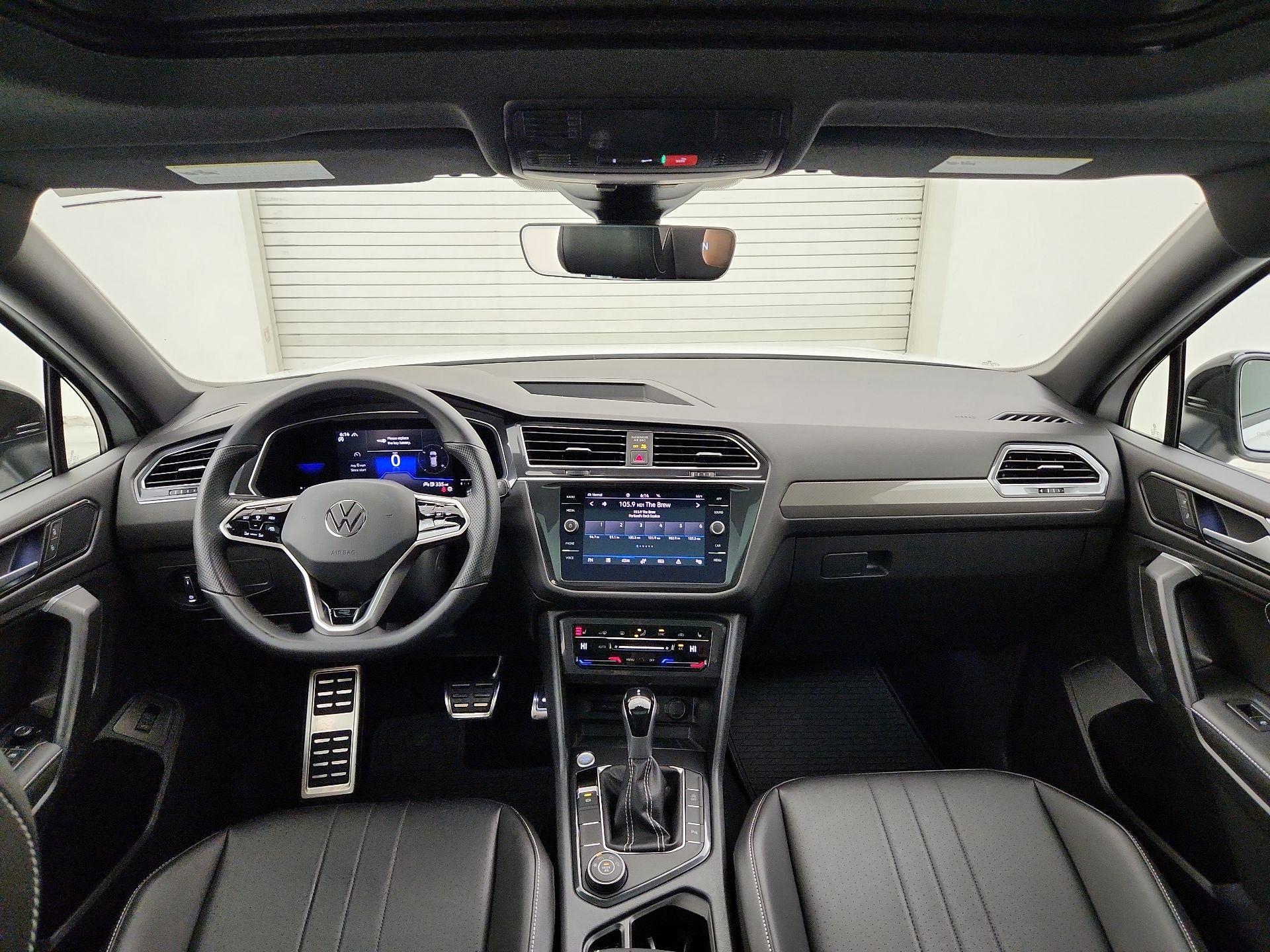 Thumbnail: 2022 Volkswagen Tiguan - 9