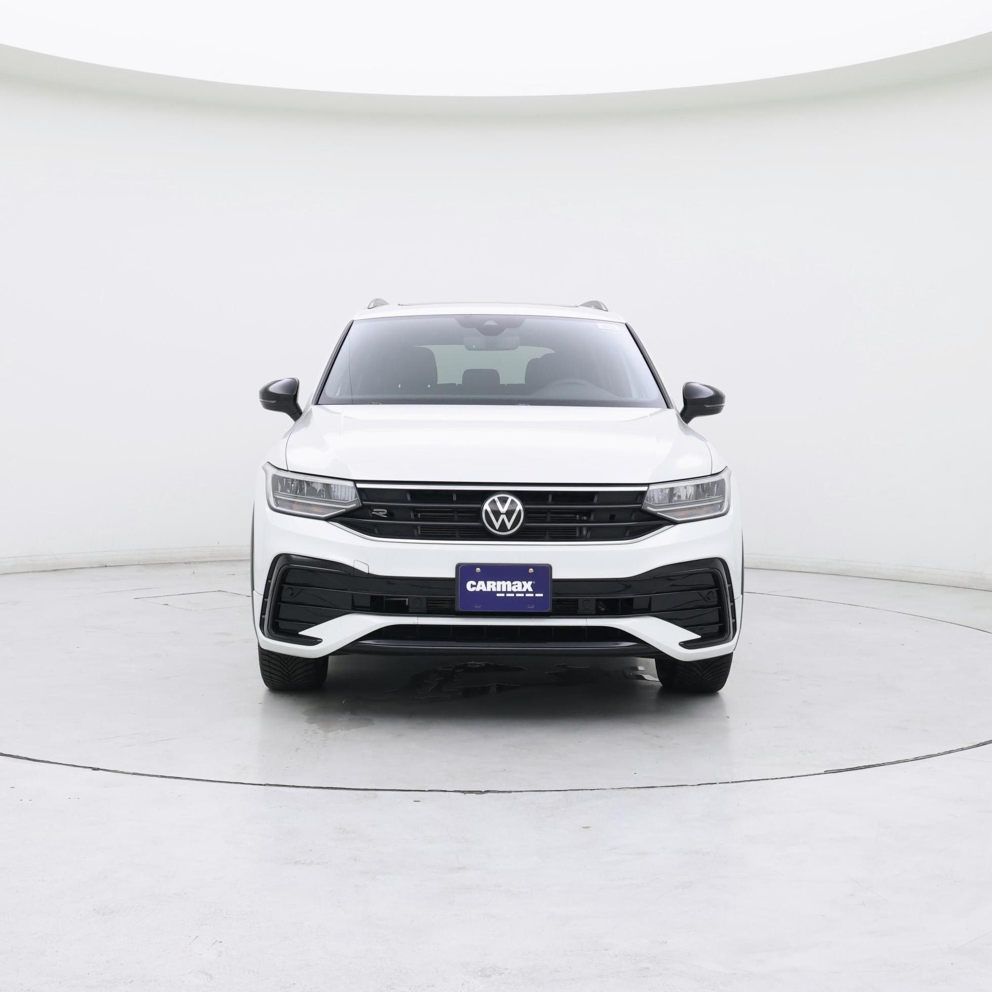 Thumbnail: 2022 Volkswagen Tiguan - 5