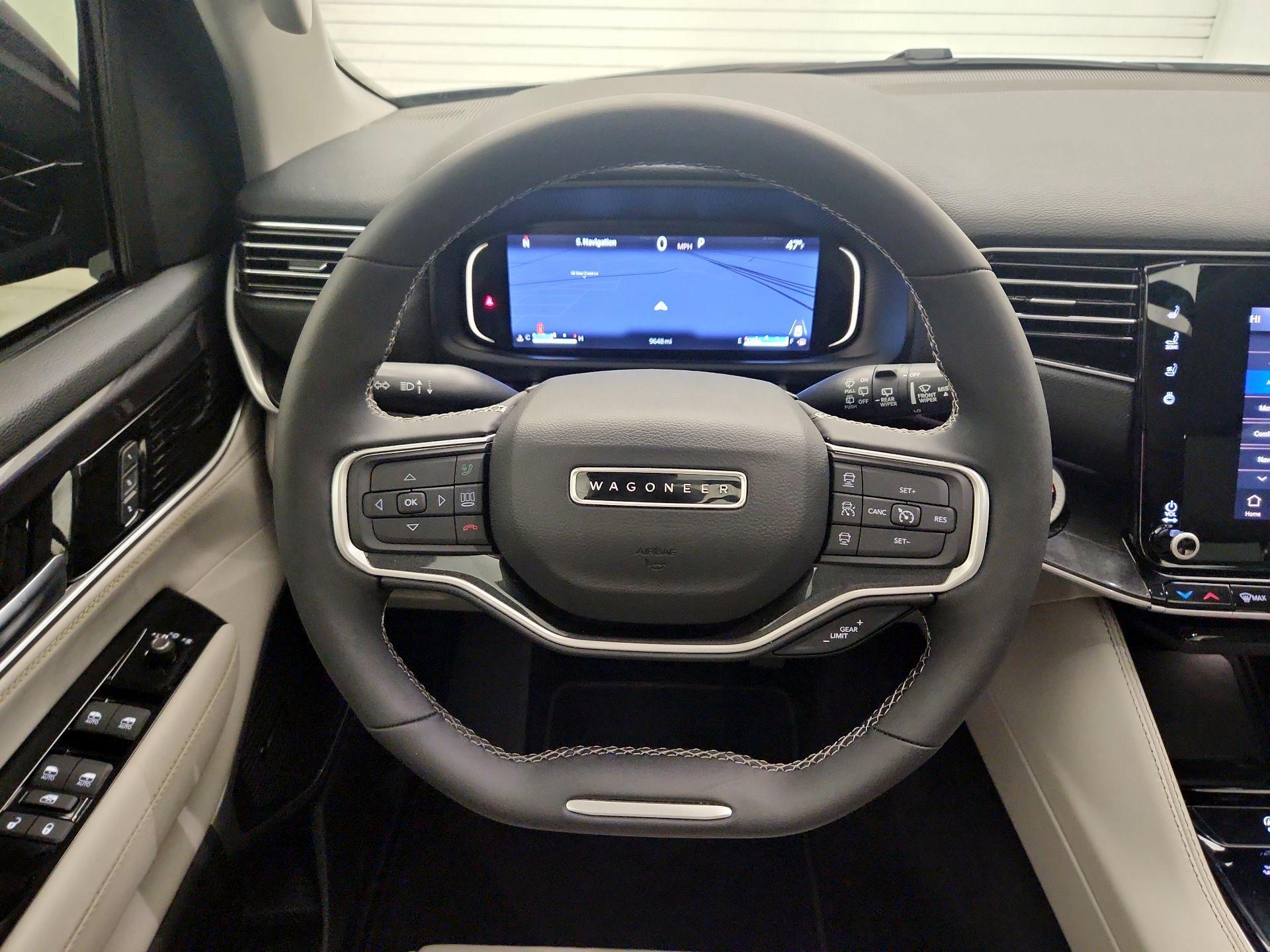 Thumbnail: 2024 Jeep Wagoneer - 10