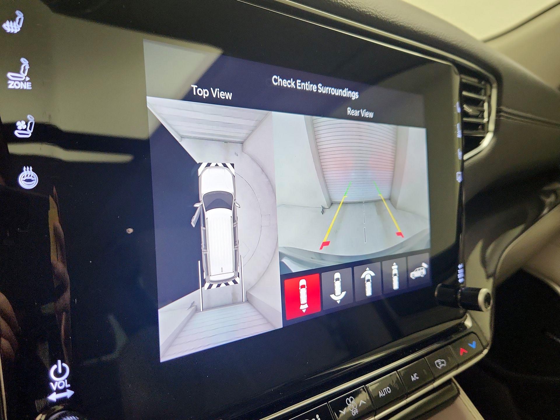 Thumbnail: 2024 Jeep Wagoneer - 15