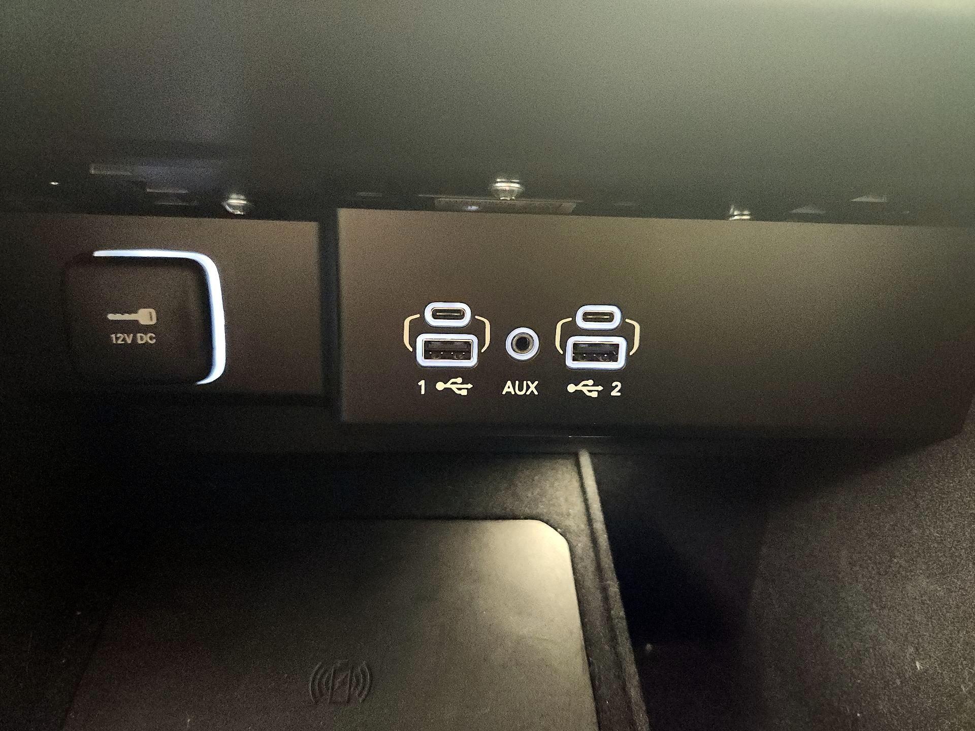 Thumbnail: 2024 Jeep Wagoneer - 19