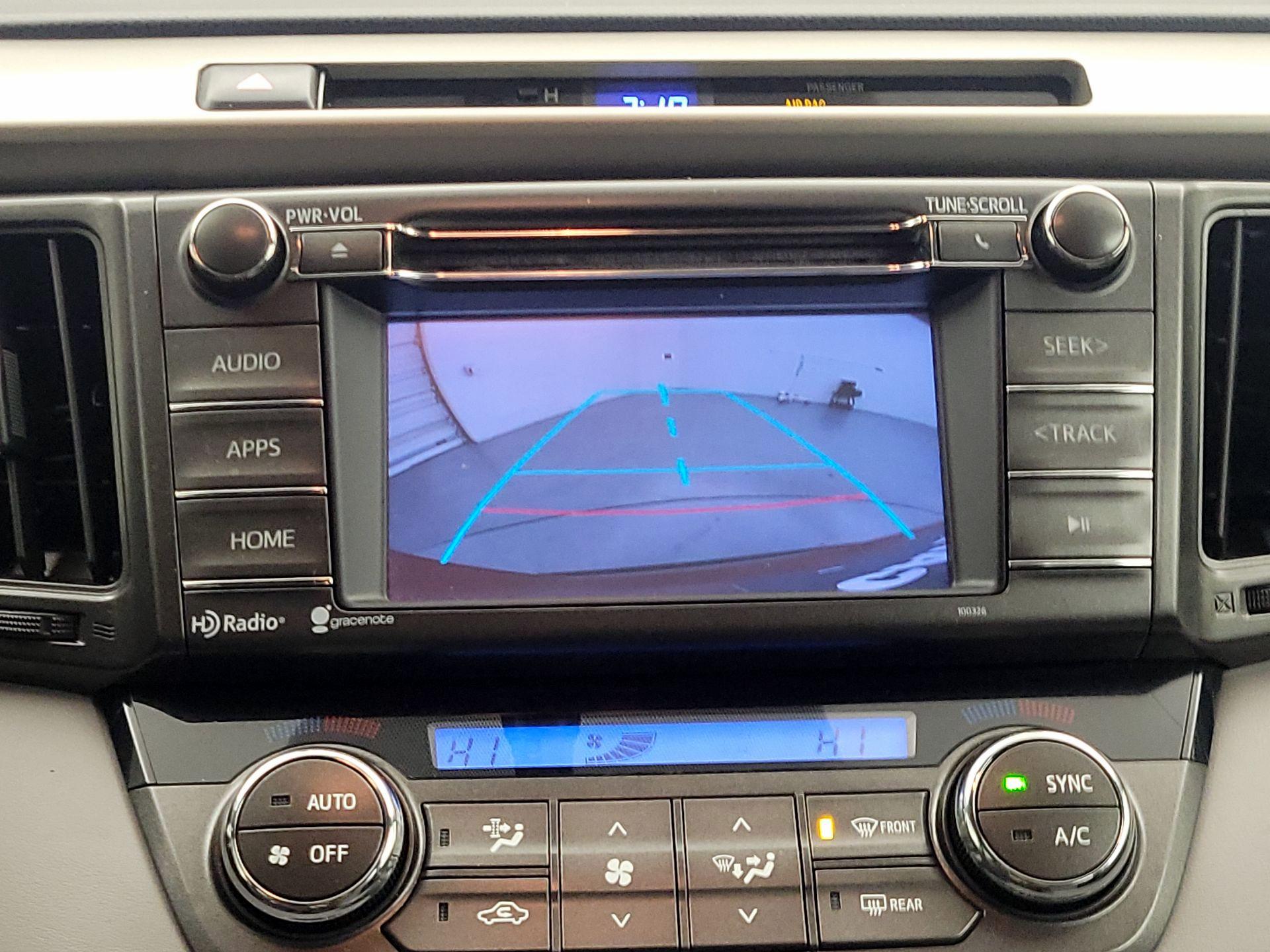 Thumbnail: 2014 Toyota RAV4 - 14