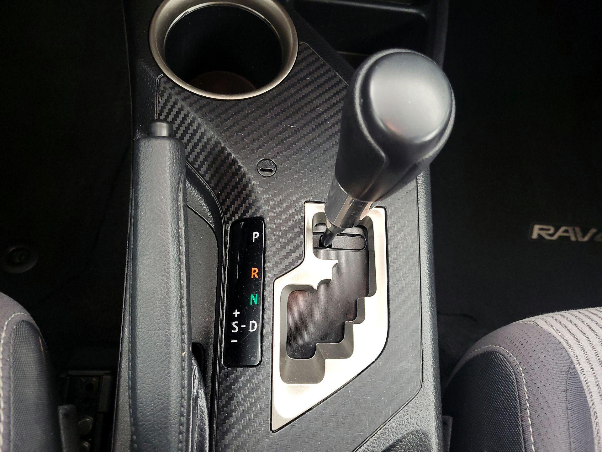 Thumbnail: 2014 Toyota RAV4 - 17