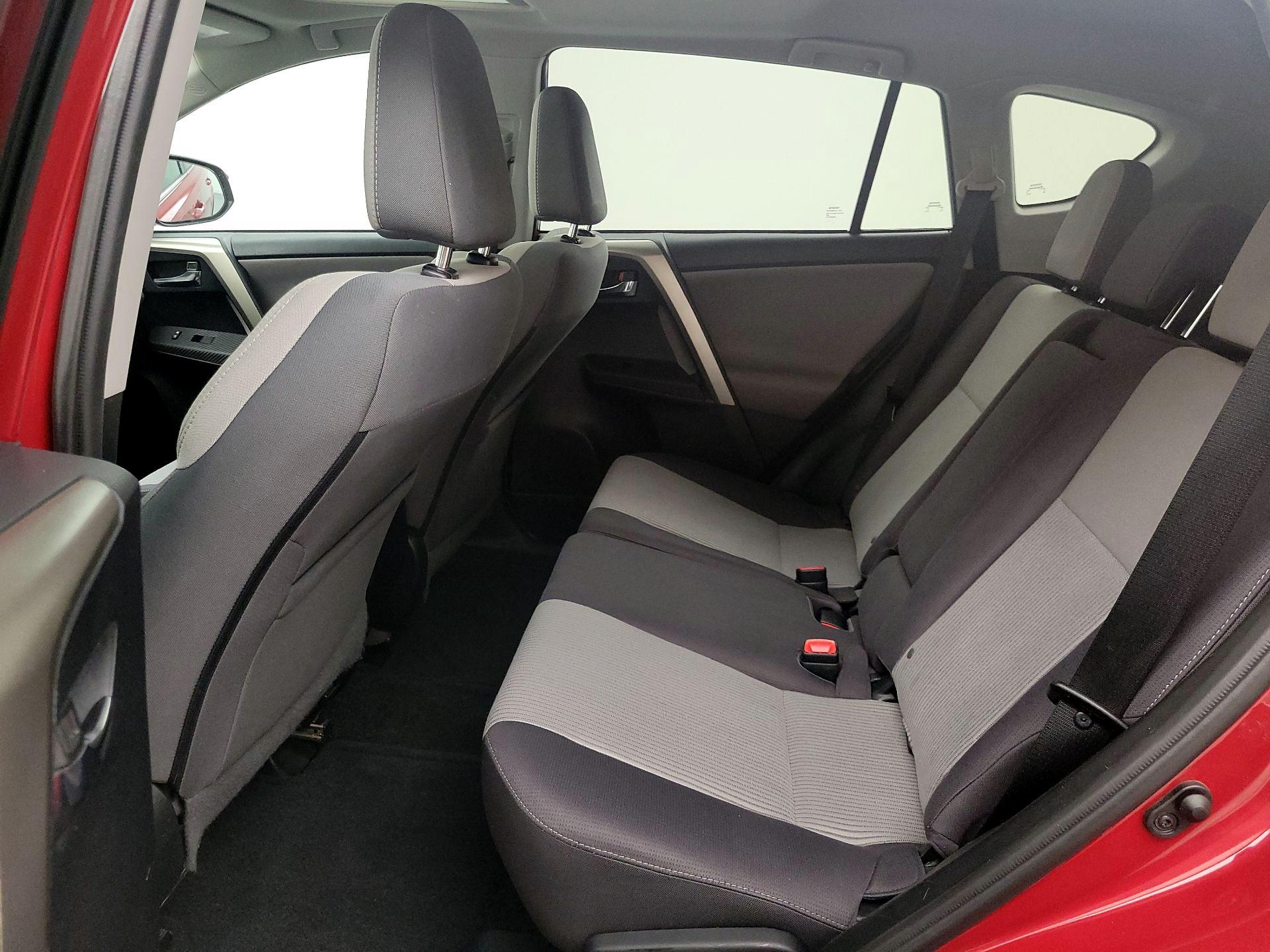 Thumbnail: 2014 Toyota RAV4 - 20